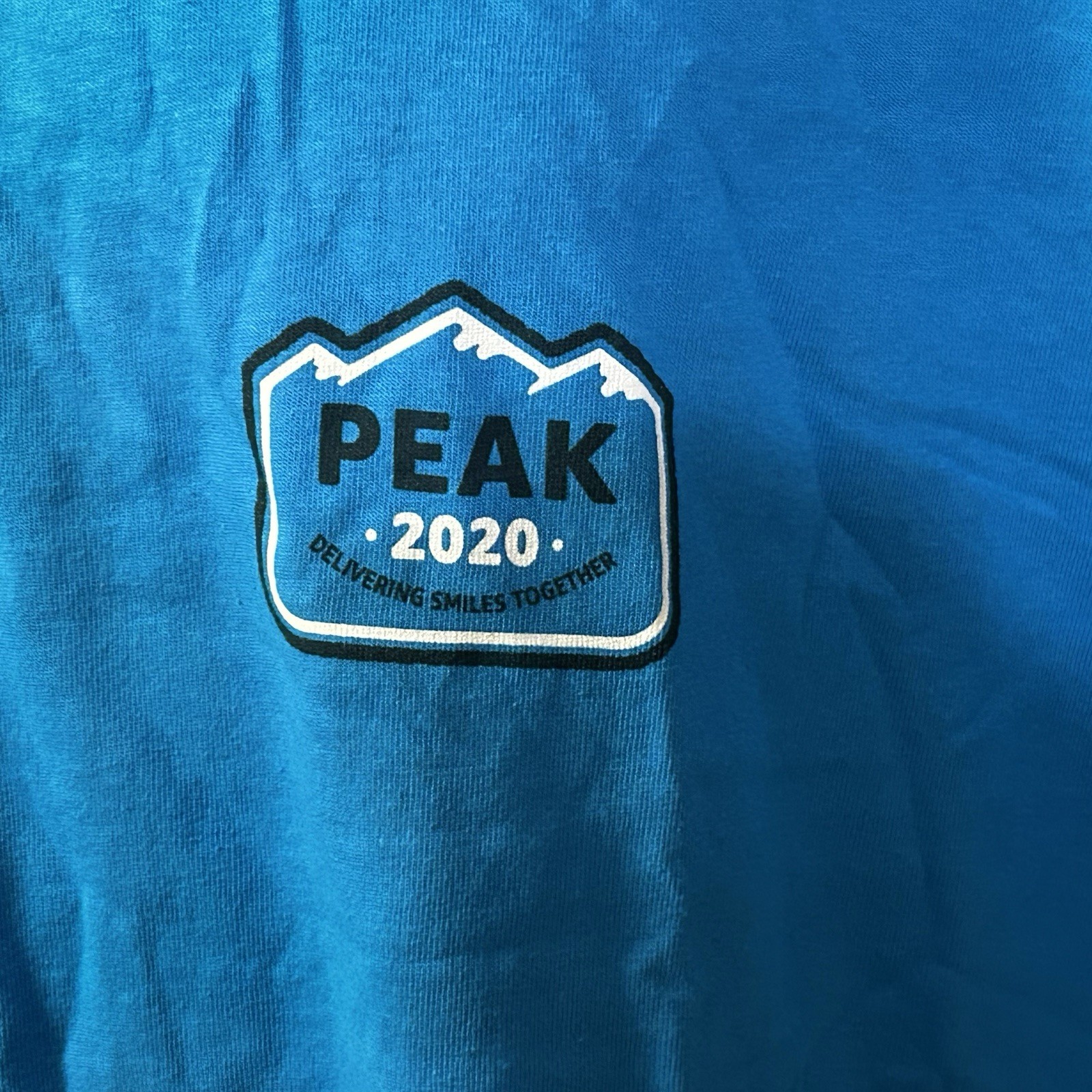 AMAZON Peak 2020 T-Shirt 2XL Blue Employee Work Uniform “Delivering Smiles”