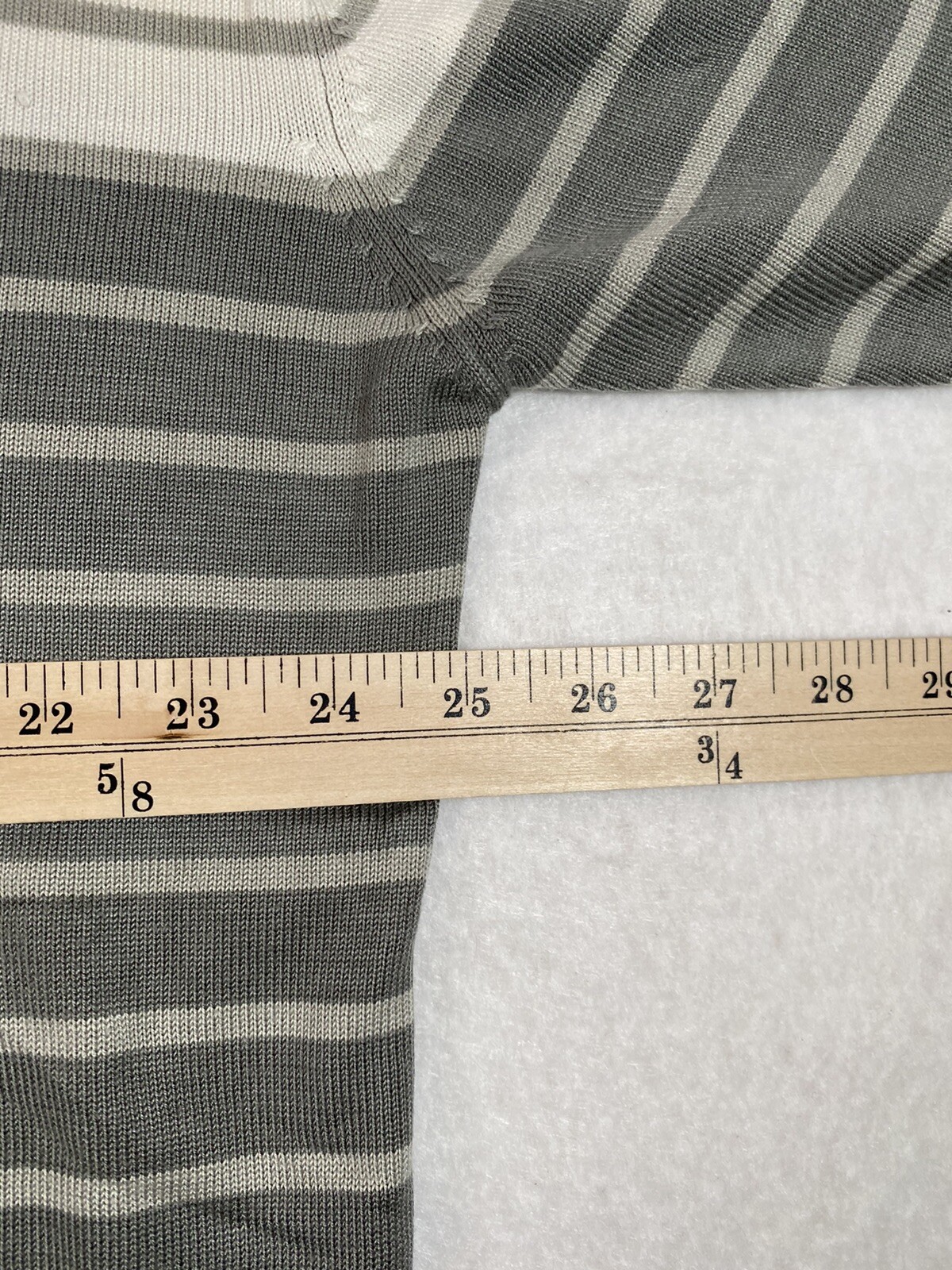Gusto Collection Men’s XL 100% Acrylic Gray Striped Pullover TShirt