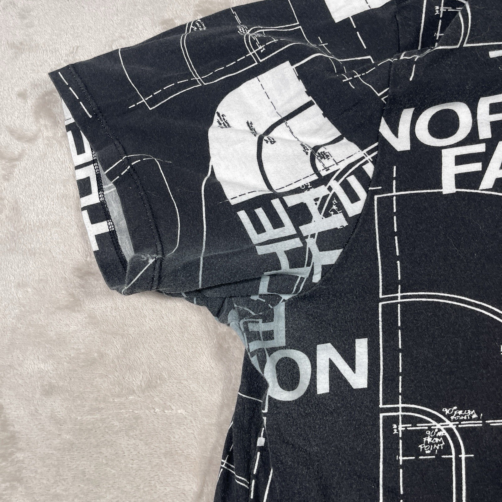 The North Face All Over Graphic Injection Print T-Shirt Men’s L Black Fading