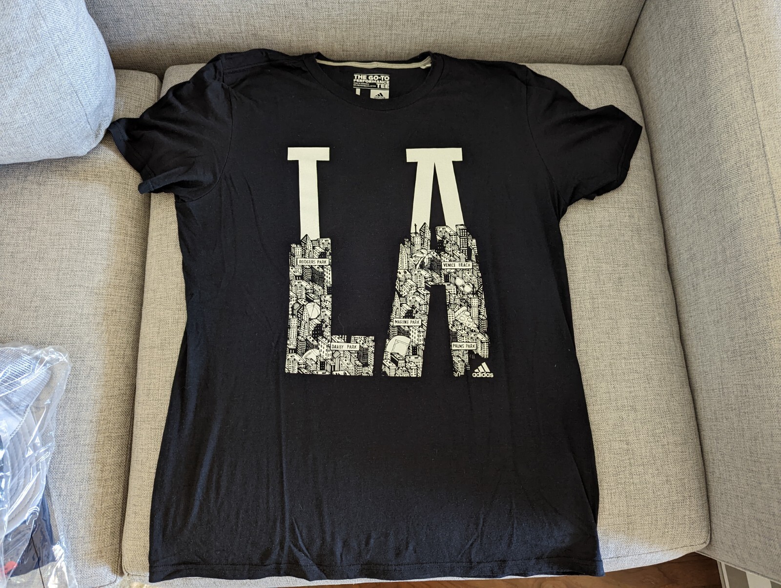 Adidas LA Tee los Angeles Tshirt performance climate black Tee Shirt T