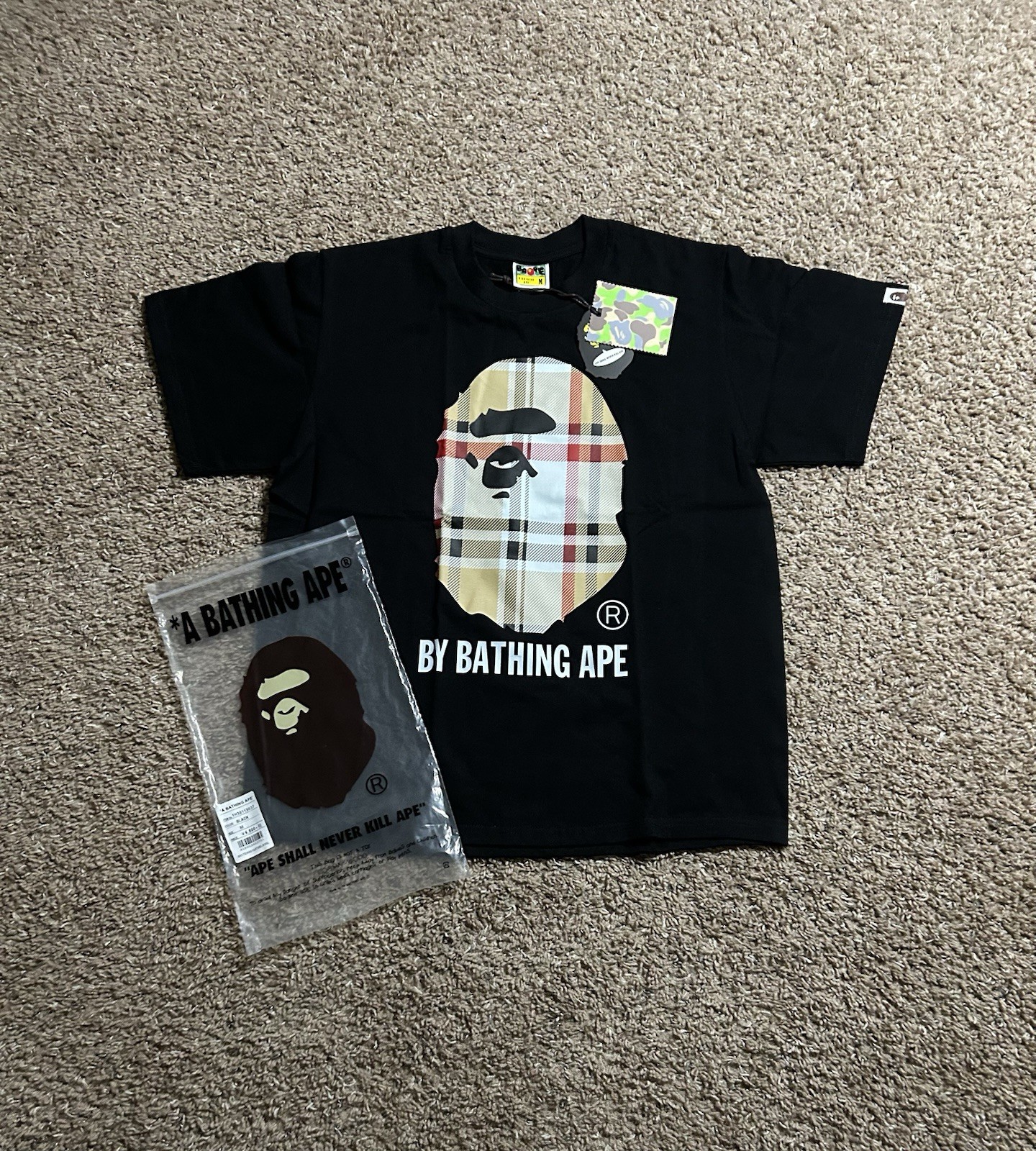 A Bathing Ape BAPE Men’s Black Ape Head Logo Graphic Crewneck T-Shirt Size M