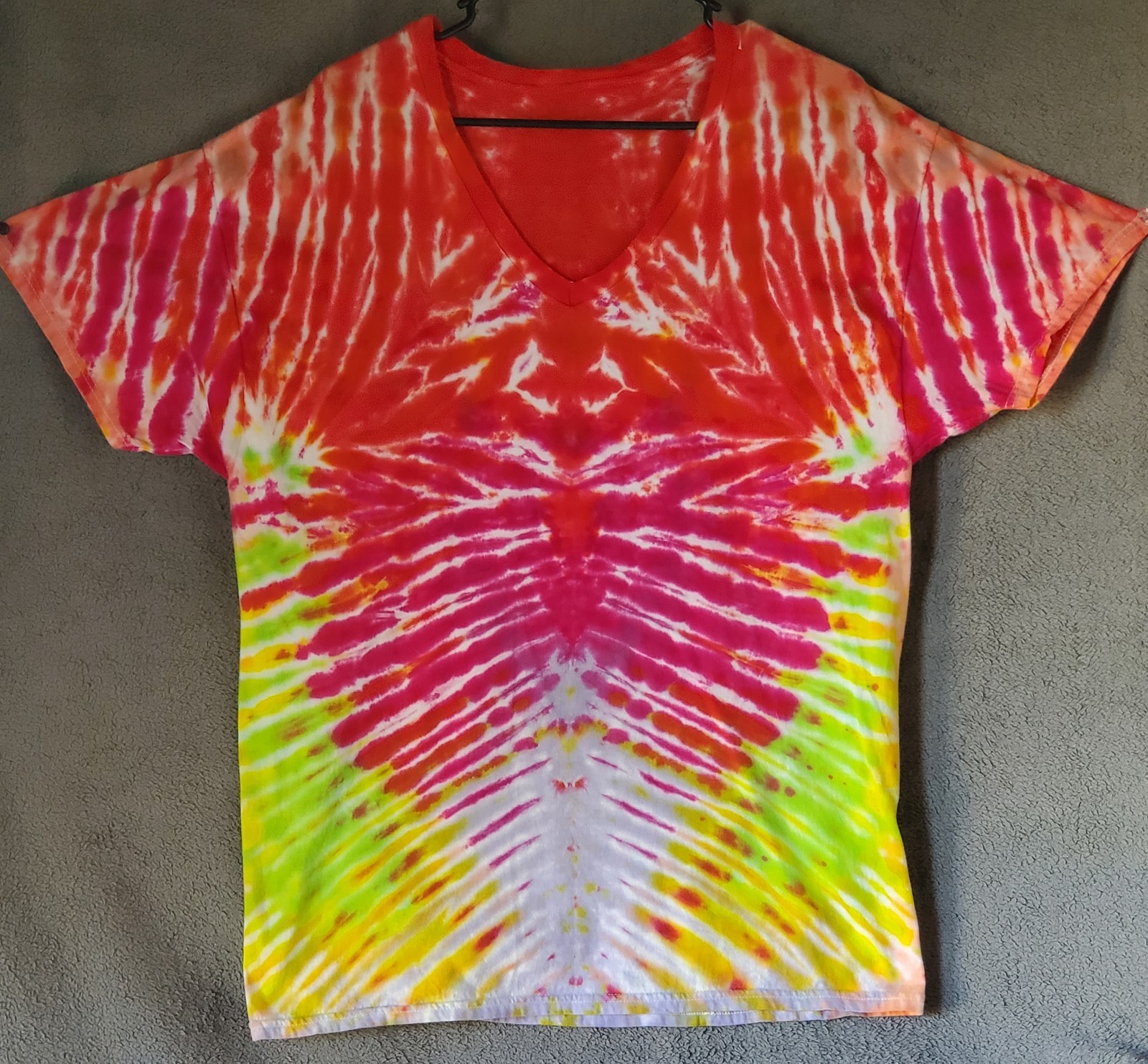 HANES SIZE LARGE 100% Cotton Tye Dyed Shirt Pre-washed WON’T FADE VERY SOFT