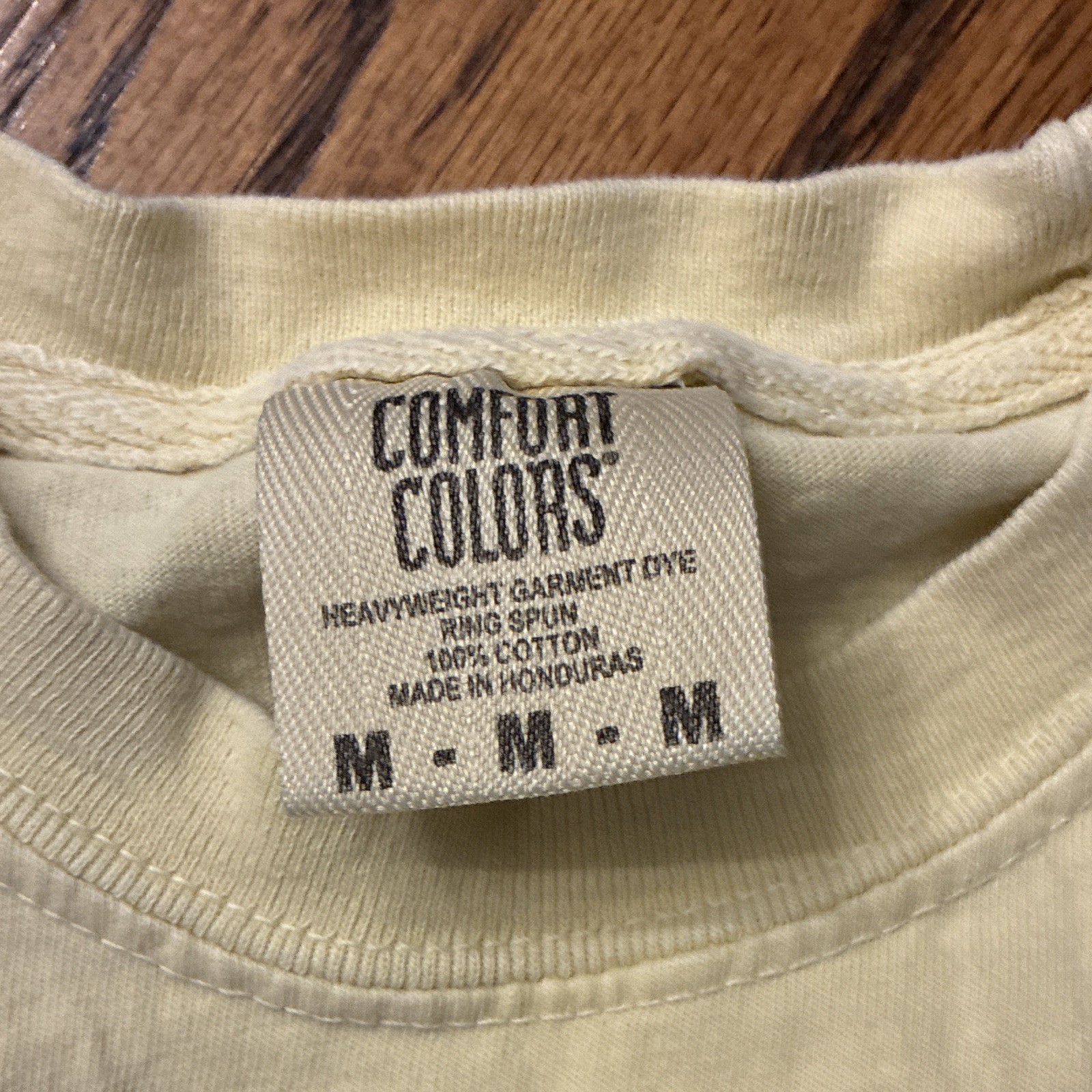 Comfort Colors Mens M Beige Pocket Graphic Bear Golf Cart T-Shirt Cotton