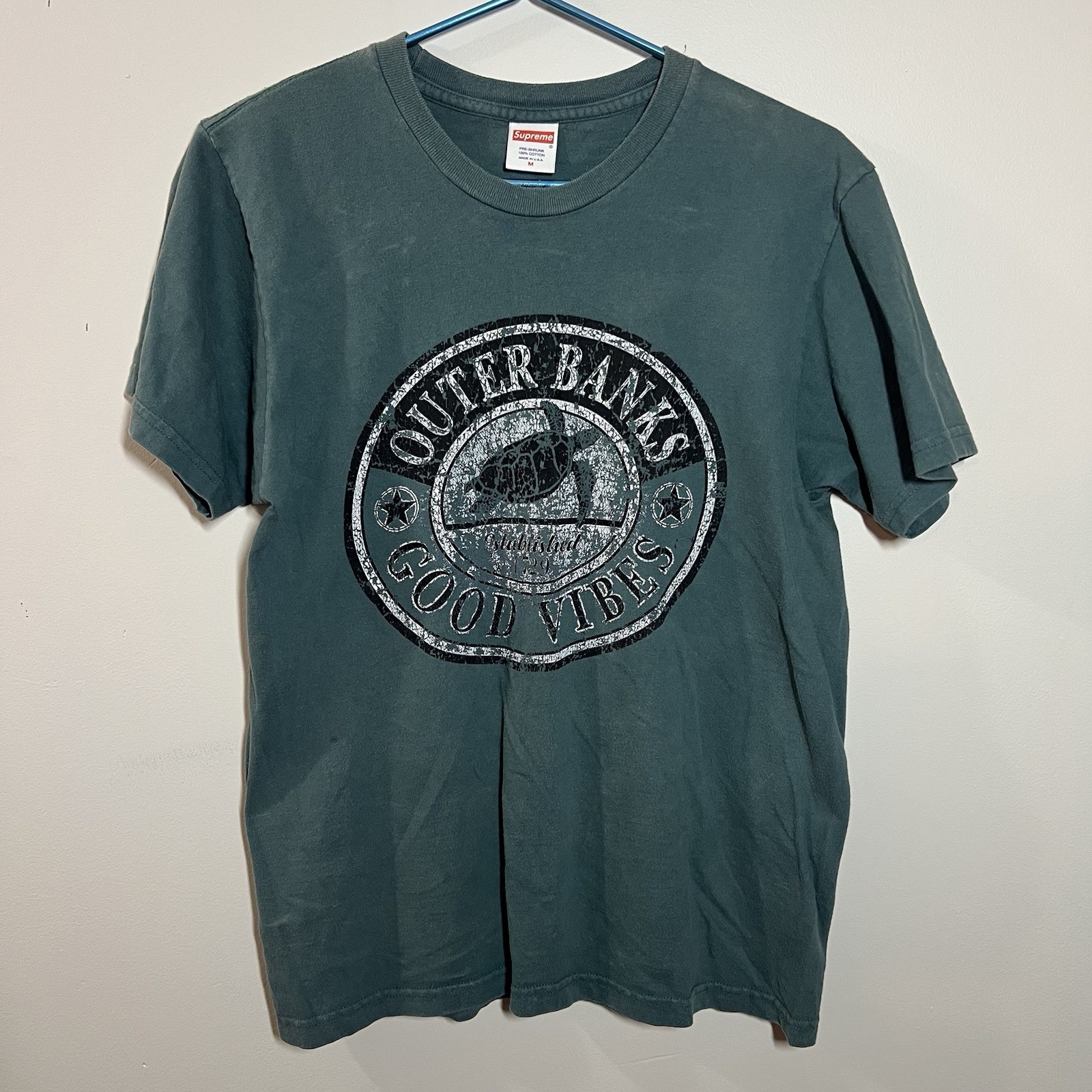 Y2K Supreme M Outer Banks NC Good Vibes Skateboarding Tee Rare Skate K Mart OG