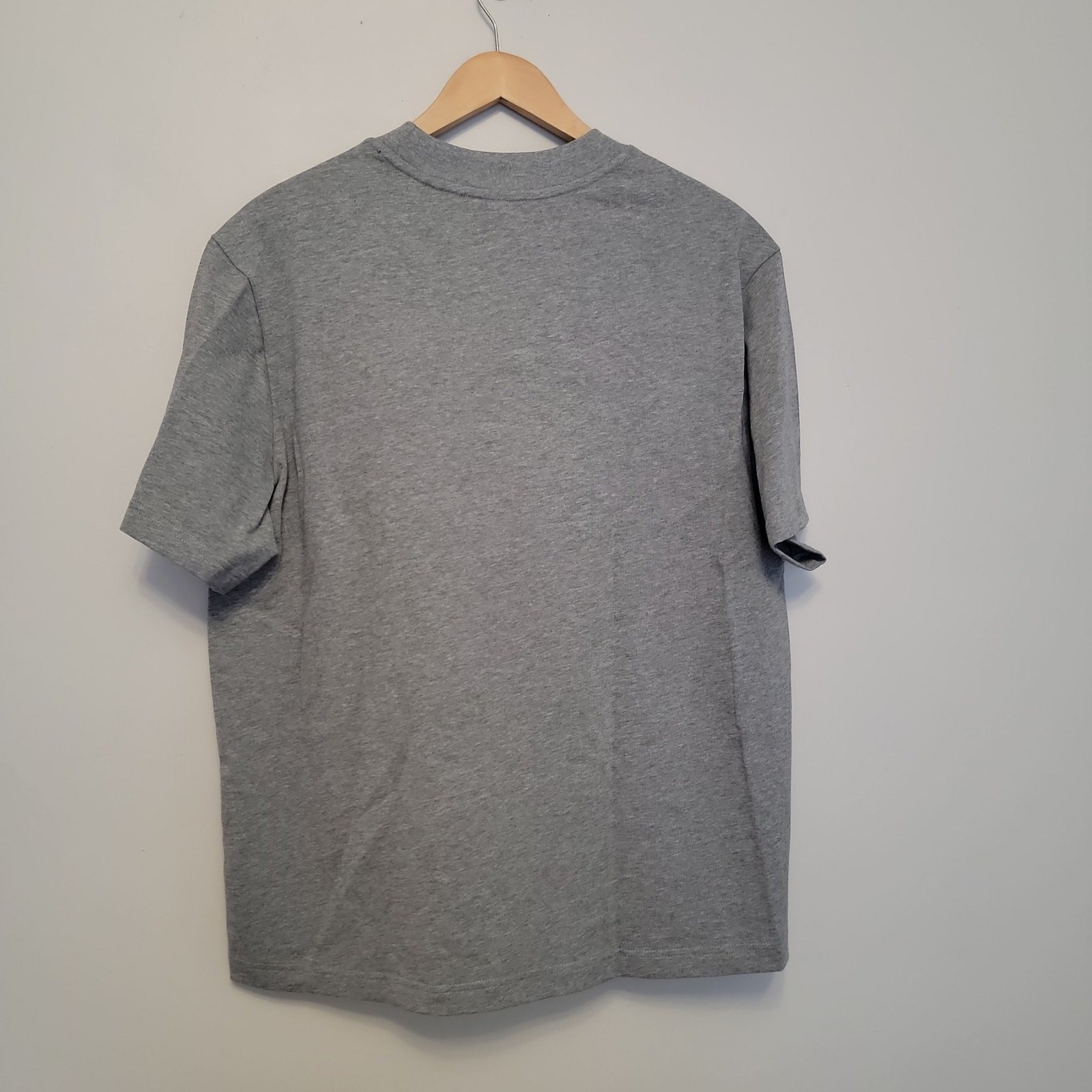 Pokémon x Target Psyduck Adult Trainer Shirt Grey Sz Small