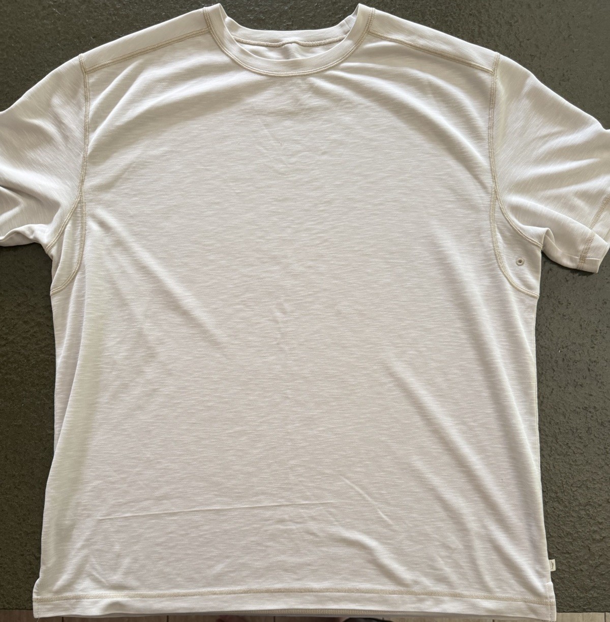 Tommy Bahama Men’s Off White/Beige Crew Neck Short Sleeve Logo Tee Cotton Knit L