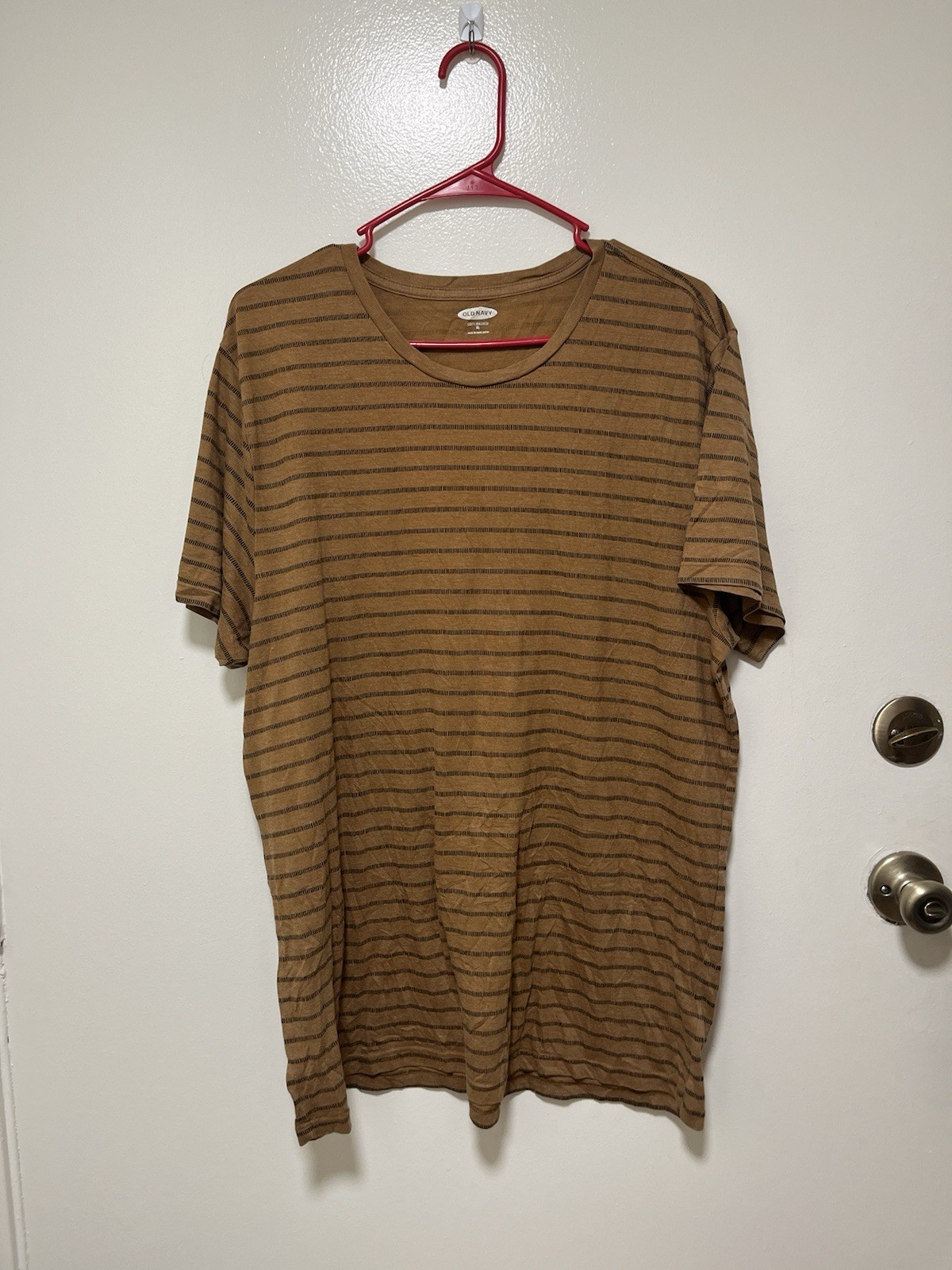 Old Navy men’s Shirt Large Striped Short Sleeves Pre-owned XL Soft Washed