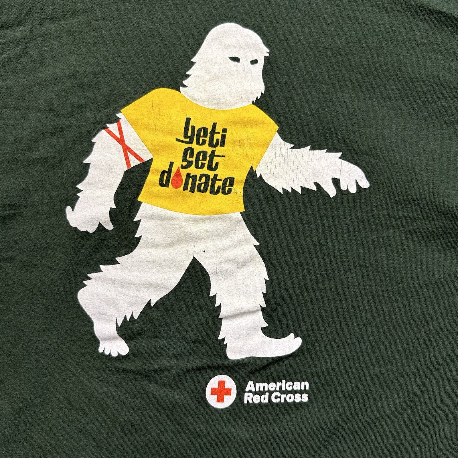 American Red Cross Yeti Set Donate Shirt Mens XL Dark Green Long Sleeve Graphic