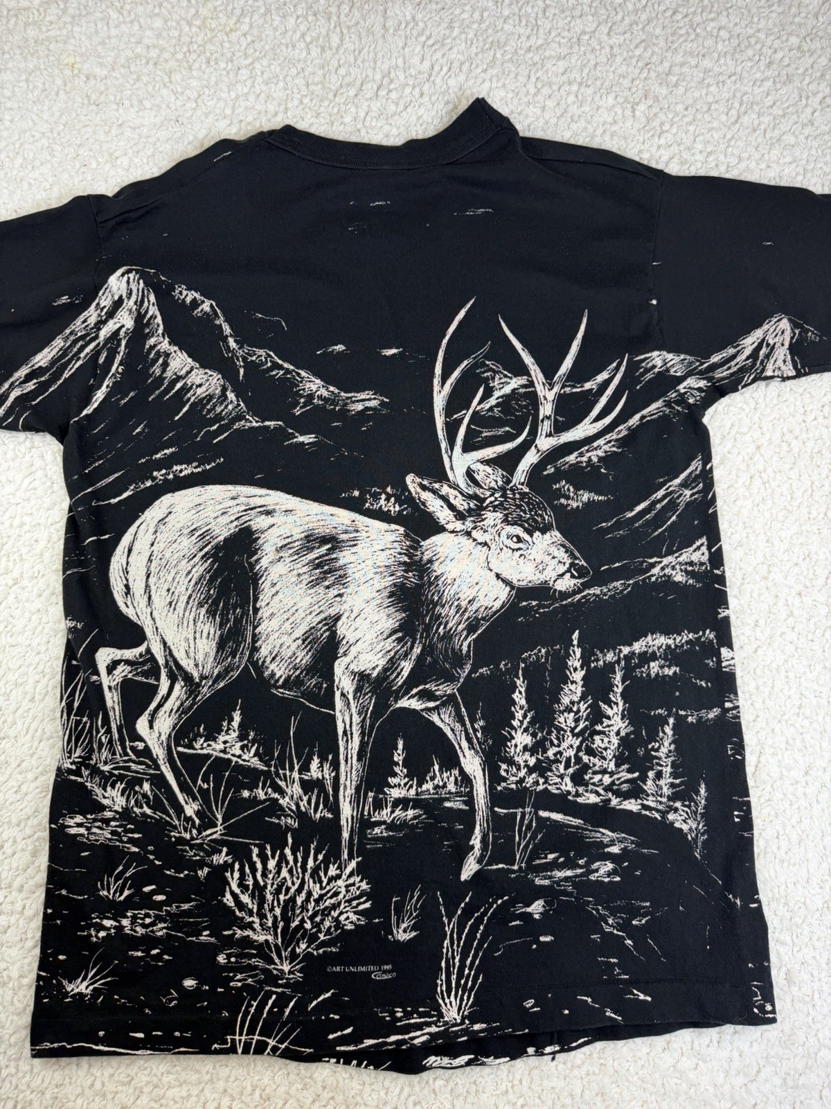 Art Unlimited Vintage Single Stitch Deer All Over Print T-Shirt Size L 1995