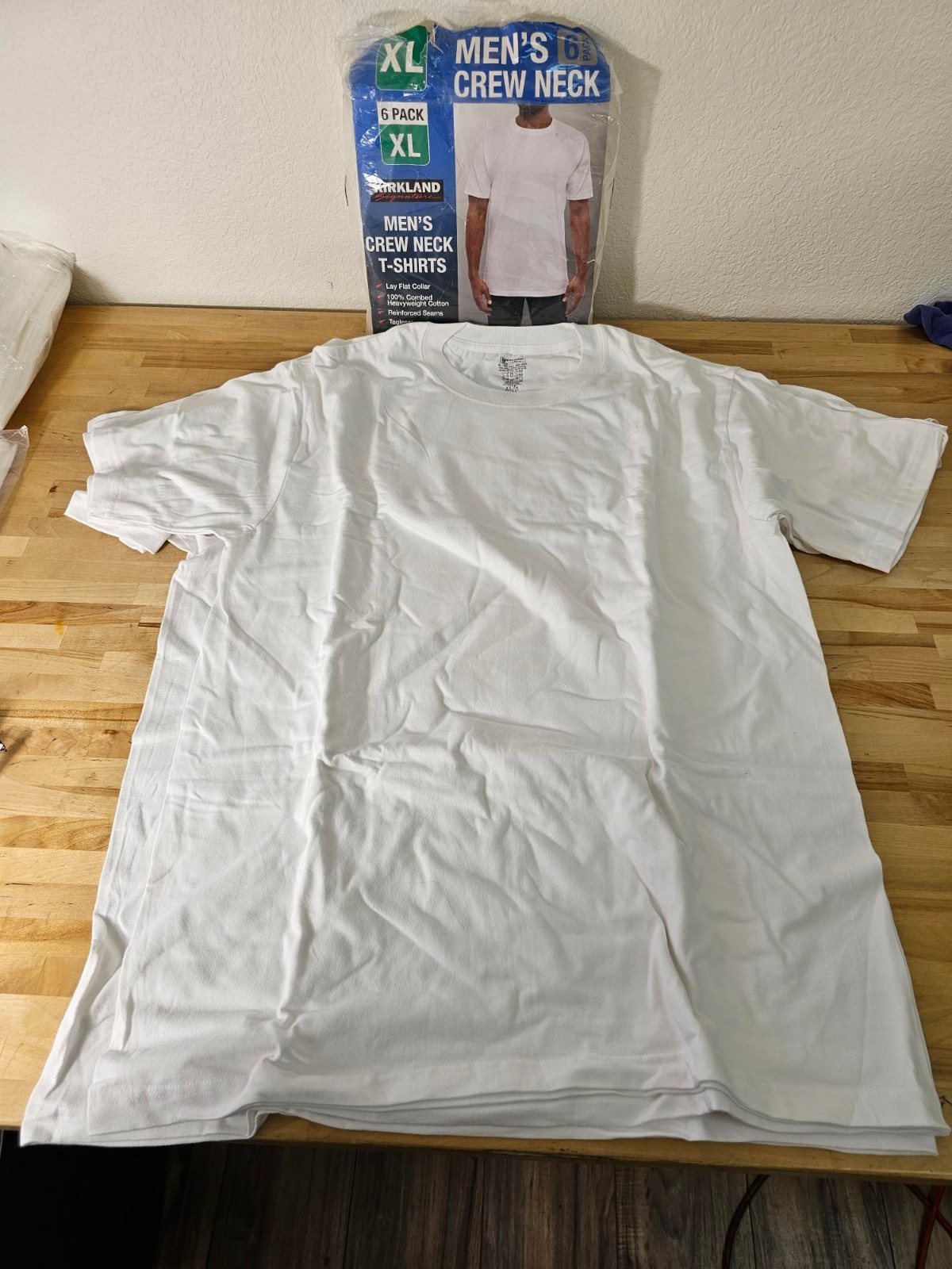 XL / X-LARGE – WHITE – 6 PACK – Kirkland Signature Men’s Crew Neck Cotton Shirts