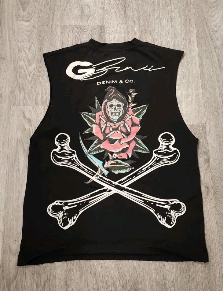 Gunzinii Skull & Bones Black Graphic T-shirt Size Medium Cut Off Sleeve