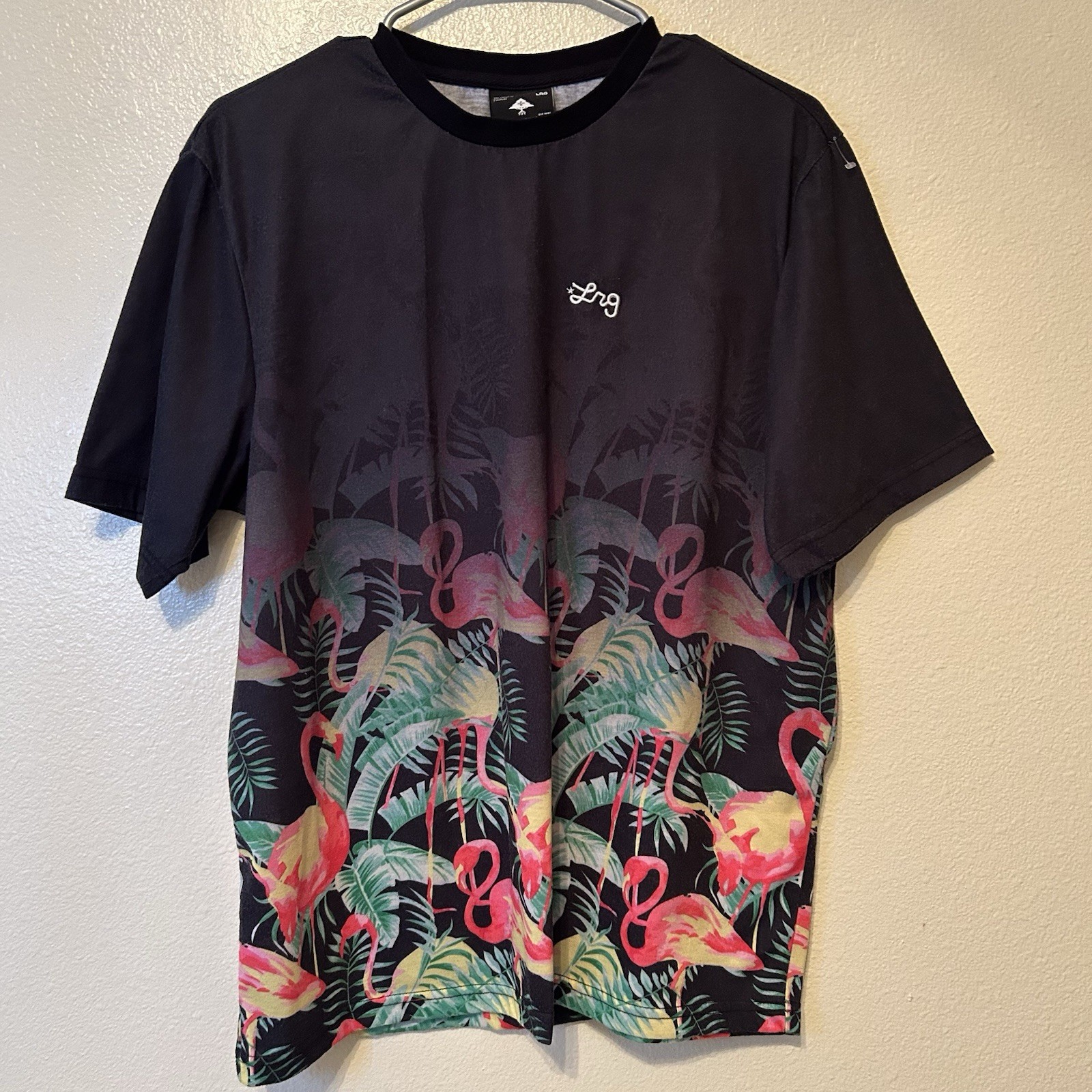 LRG Faded HOT Paradise Flamingo Summer Shirt Medium Lifted Research Group BG16