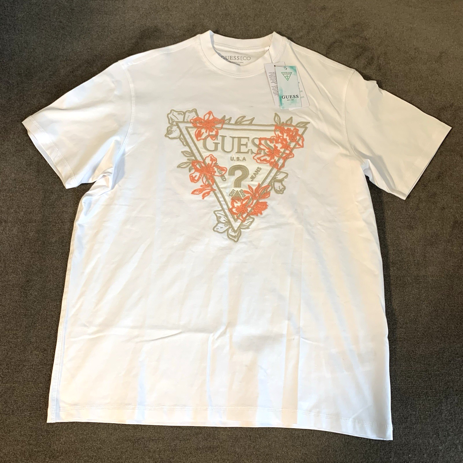GUESS Jeans Men’s Small S T-Shirt Triangle Logo Embroidered Floral White