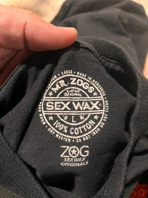 MR. ZOGS SEX WAX BLACK GRAPHIC T-SHIRT LOGO FRONT AND BACK MENS SIZE L