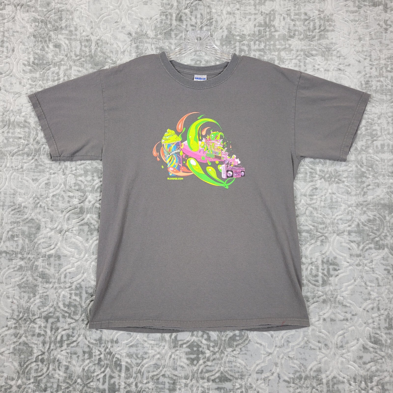 7- Eleven Slurpee T-Shirt Men’s Large Gray Employee Pop Culture Short Sleeve