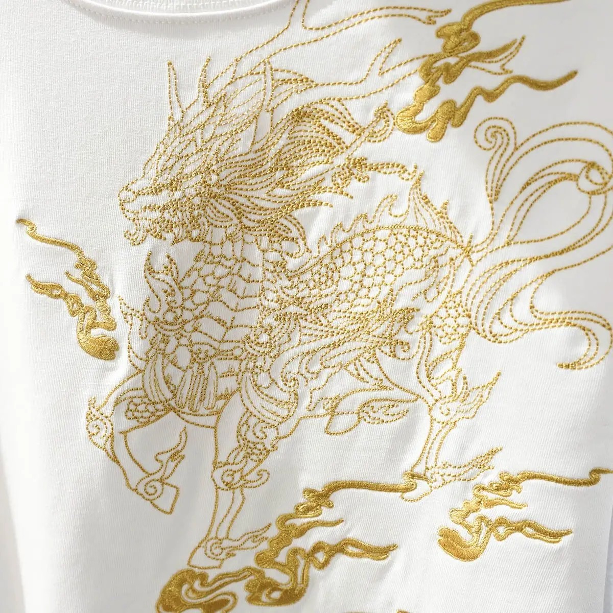Men’s Luxury Golden Dragon Embroidery T-Shirt Casual Fashion Slim Fit Tee Top