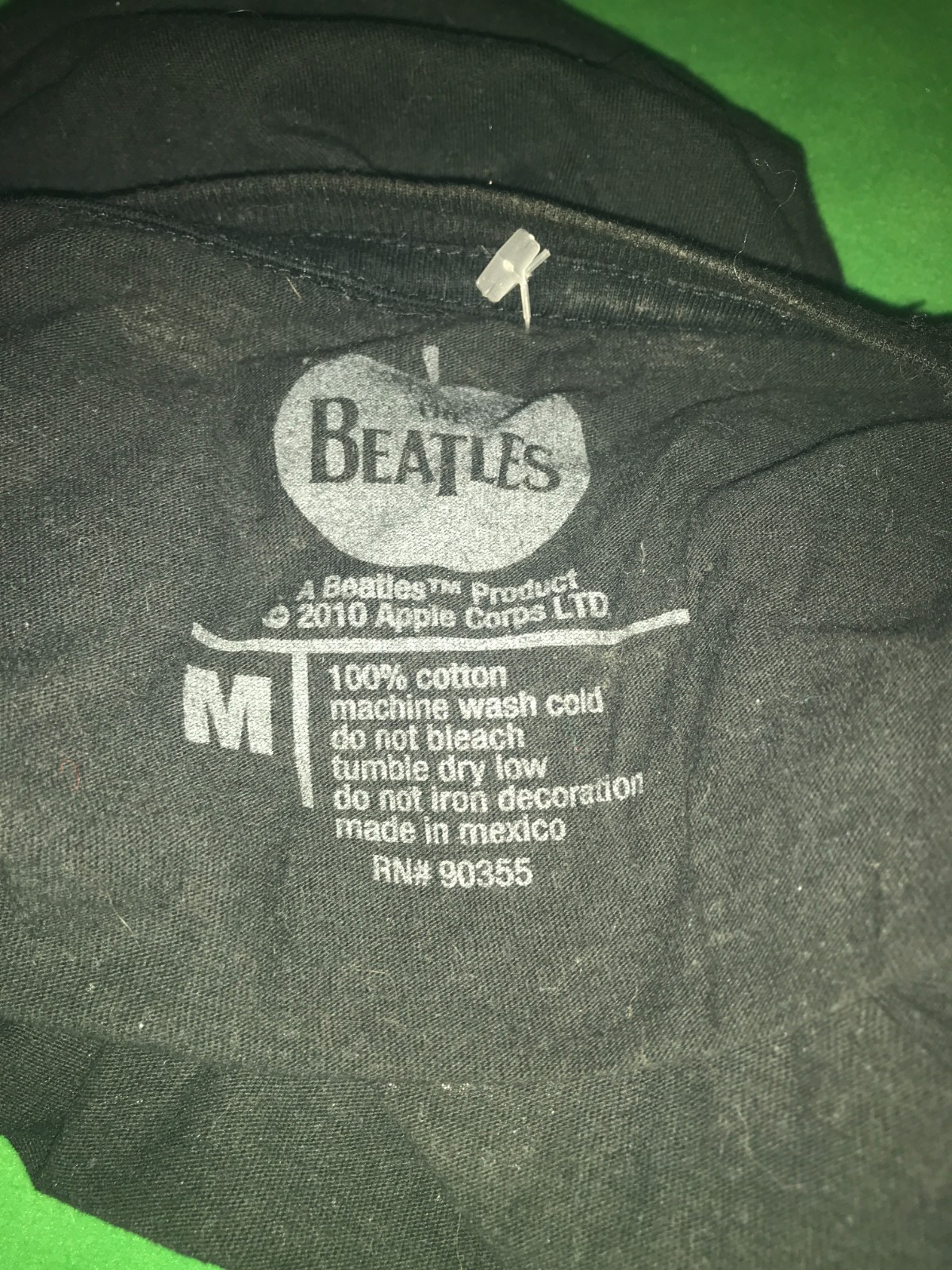 THE BEATLES POP ART STYLE BAND MEMBERS SHIRT MEDIUM