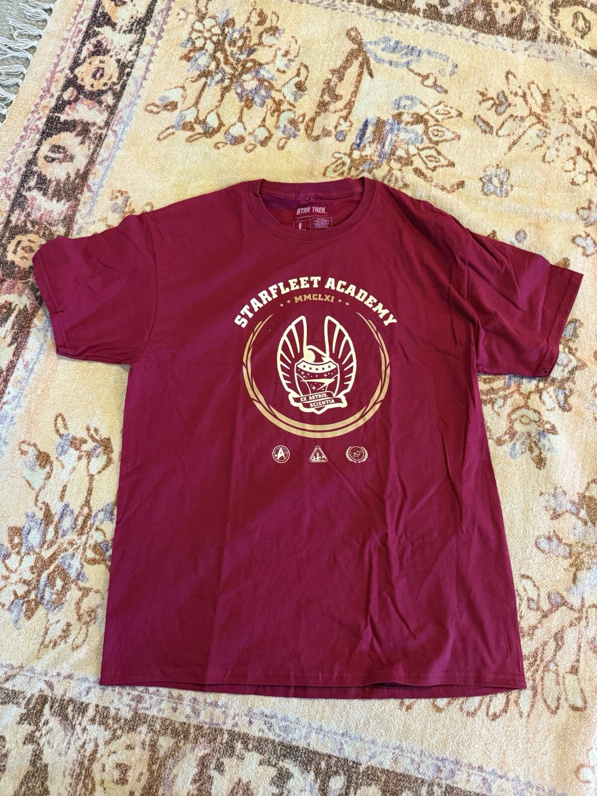 Star Trek Fleet Academy Large Red T-shirt Loot Wear Exclusive Loot Crate