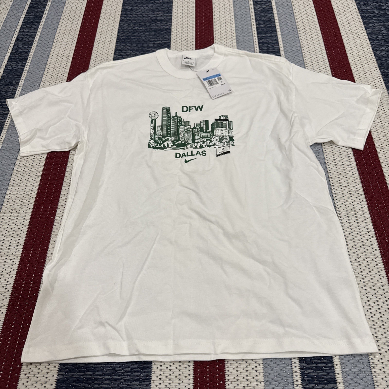 Nike Dallas DFW Skyline Shirt White Green Mens HV4620-100 Size M Medium