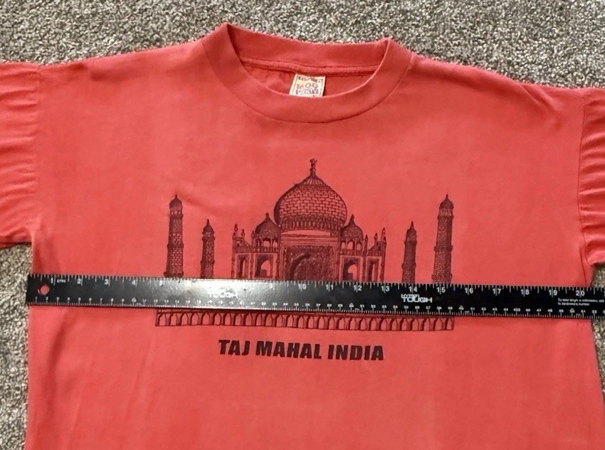 Vintage Taj Mahal India T Shirt Made In India Tourist Graphic Red Tee Fits M