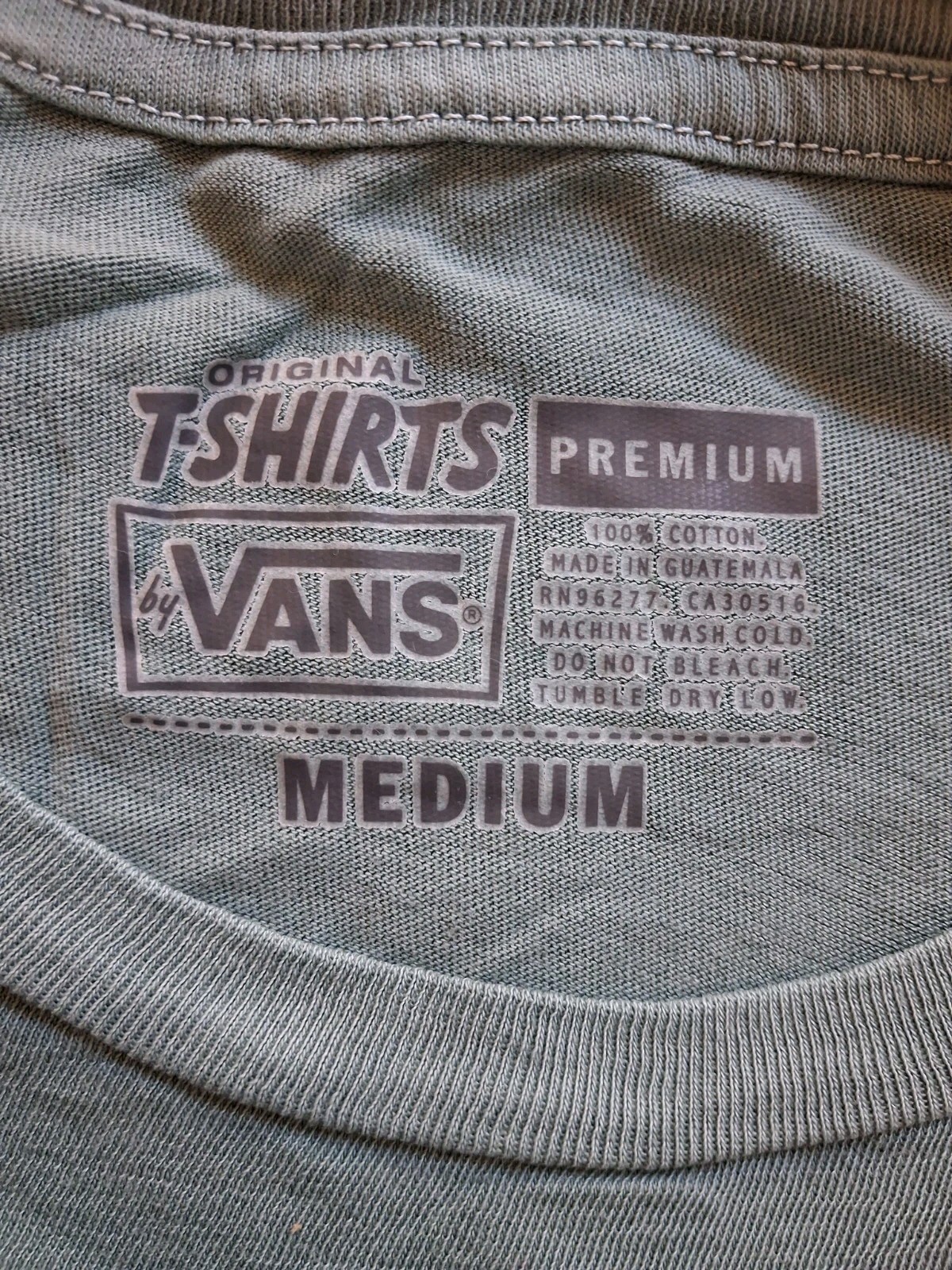 Vans Short Sleeve Shirt Mens Medium Stripe Pocket Classic Casual Embroidered