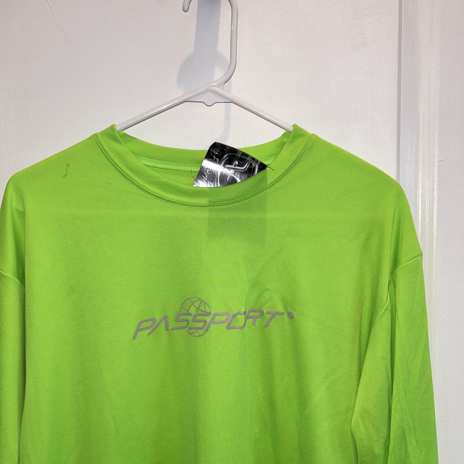 Flying Fisherman Men’s Size Medium Long Sleeved Performance Tee Lime