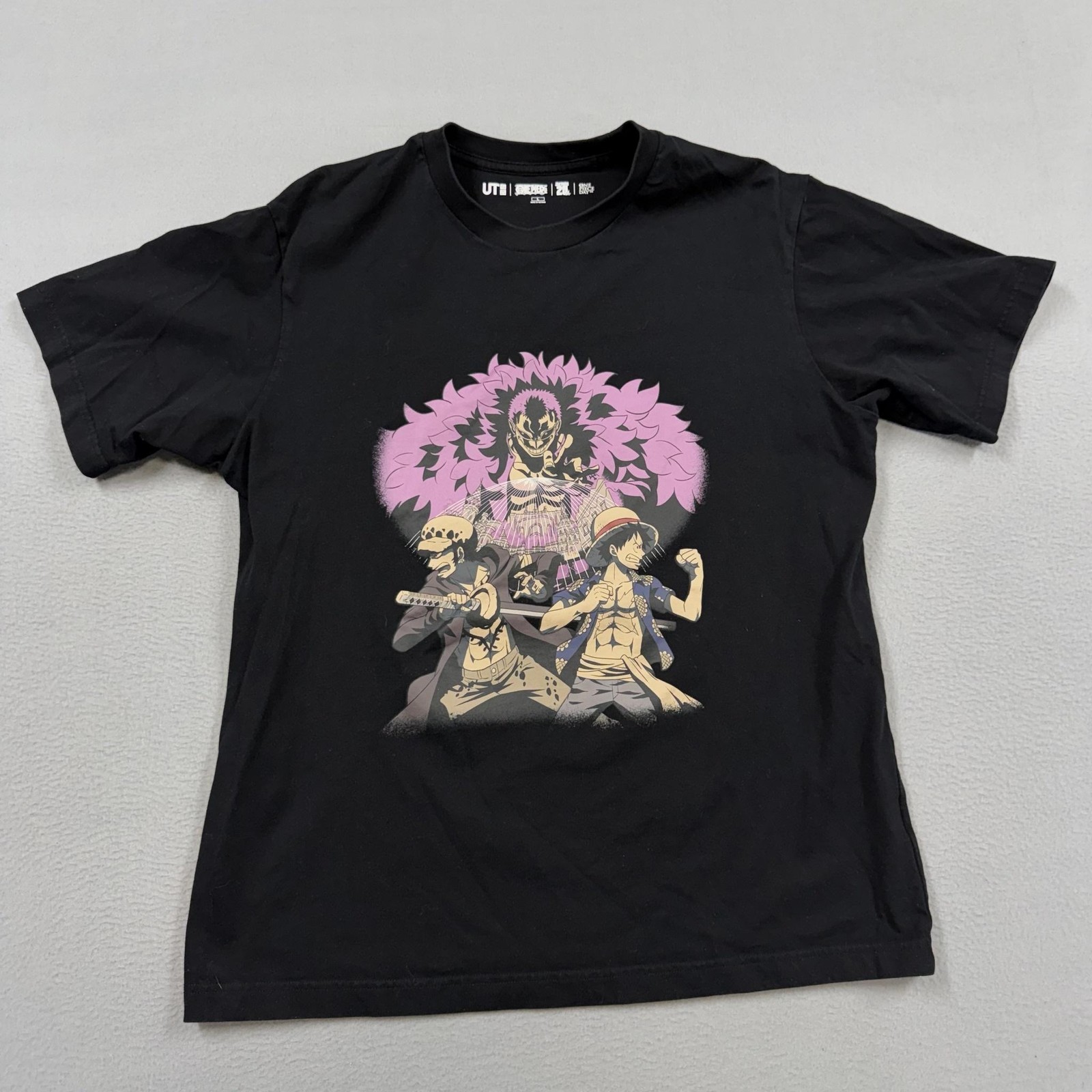 Uniqlo Shirt Mens Large Black One Piece Luffy Law Anime Graphic T-Shirt Tee