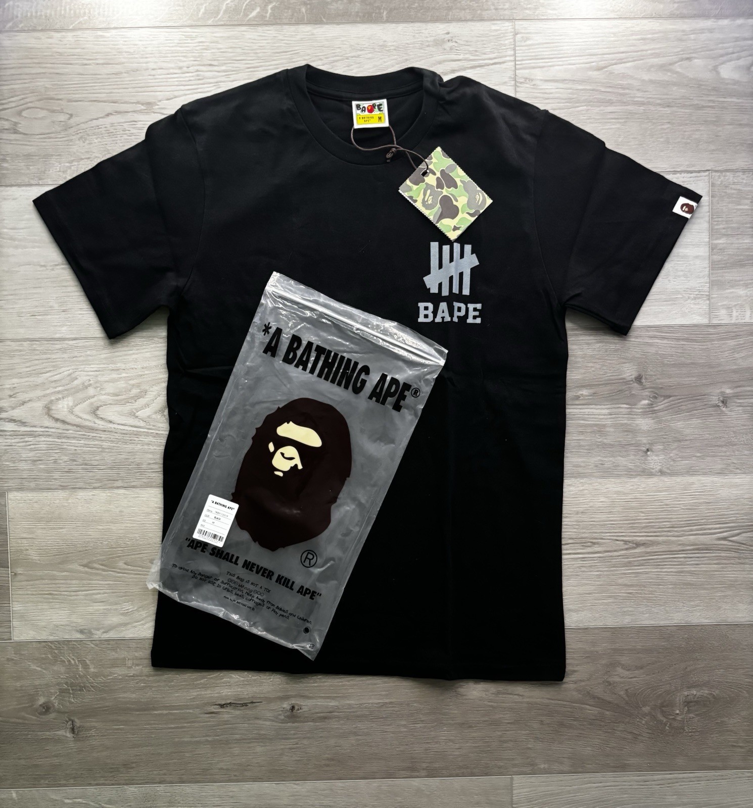 A Bathing Ape BAPE Undefeated Return of the Bape Black Graphic Tee Men’s M