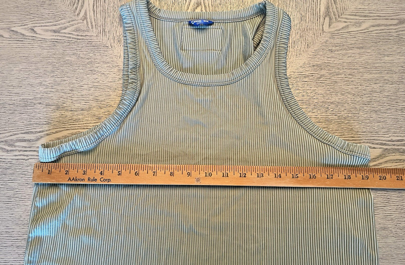 Code 22 Sexy Sage Green Ribbed Stretch Top Size L