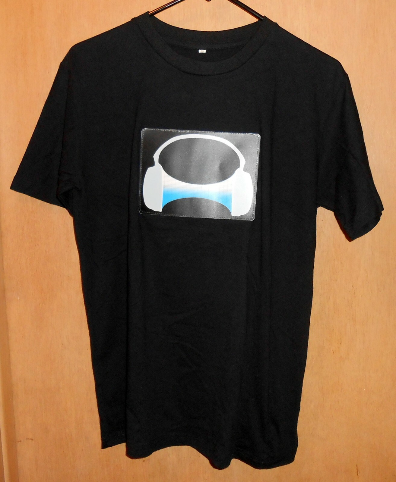 Men’s S Sound Activated Flashing Light Up T-Shirt Headphones Dance Party Fun
