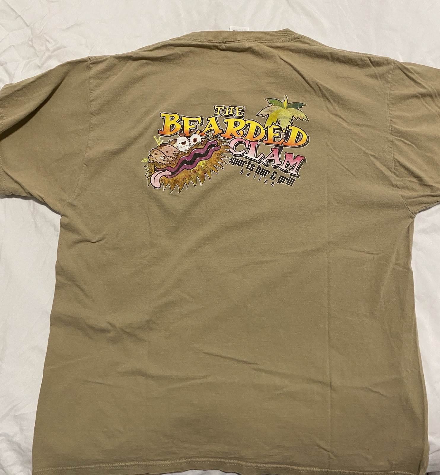 Fruit of the Loom Heavy Cotton HD Men’s The Bearded Clam Belize XL Tee Beige