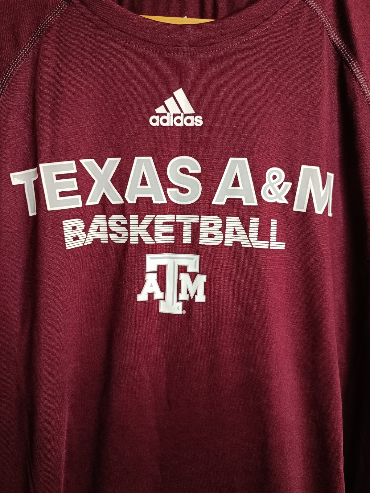 Texas A&M Aggies Basketball Climate Sz Medium NCAA Long Sleeve College Fan