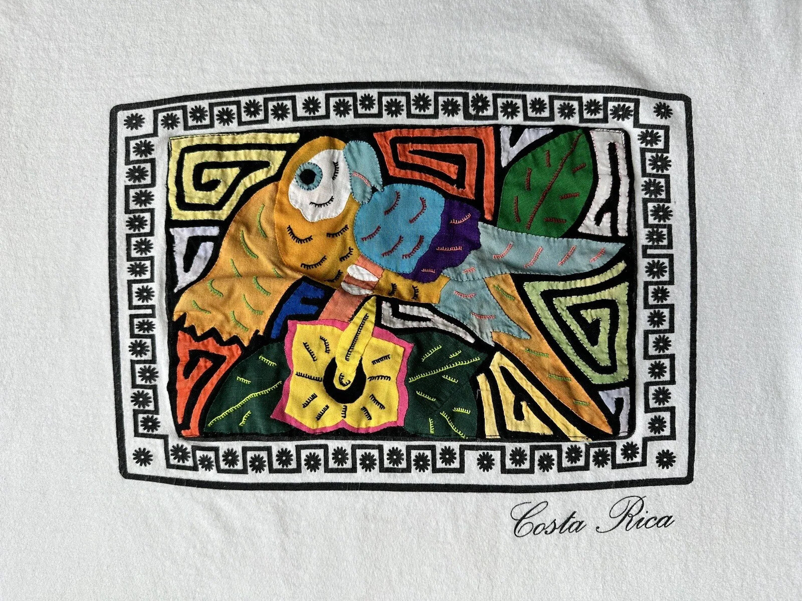 Costa Rica Medium White T Shirt Hand Made Sewn Quilted Parrot Design Appliqué