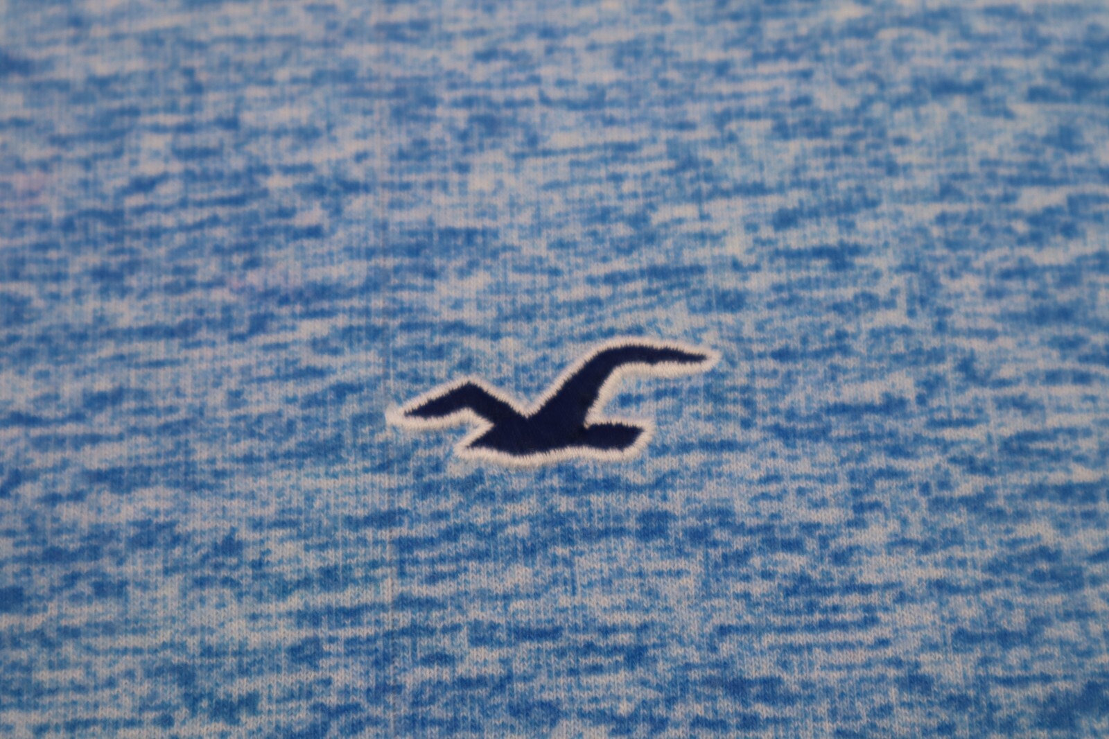 Hollister Must Have Collection T-Shirt Men’s Size XL Crew Neck Heather Blue