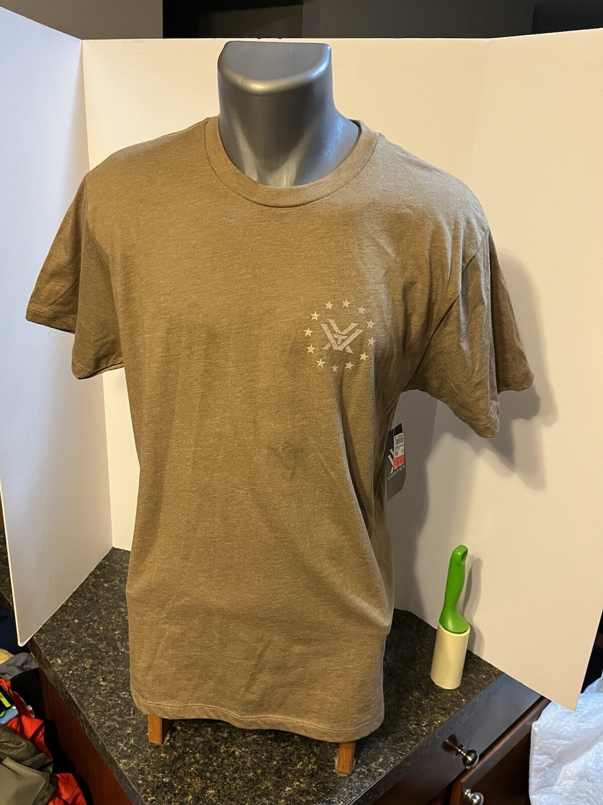 Vortex Men’s T-shirt Beige Medium Cotton Polyester – Athletic Fit – NWT