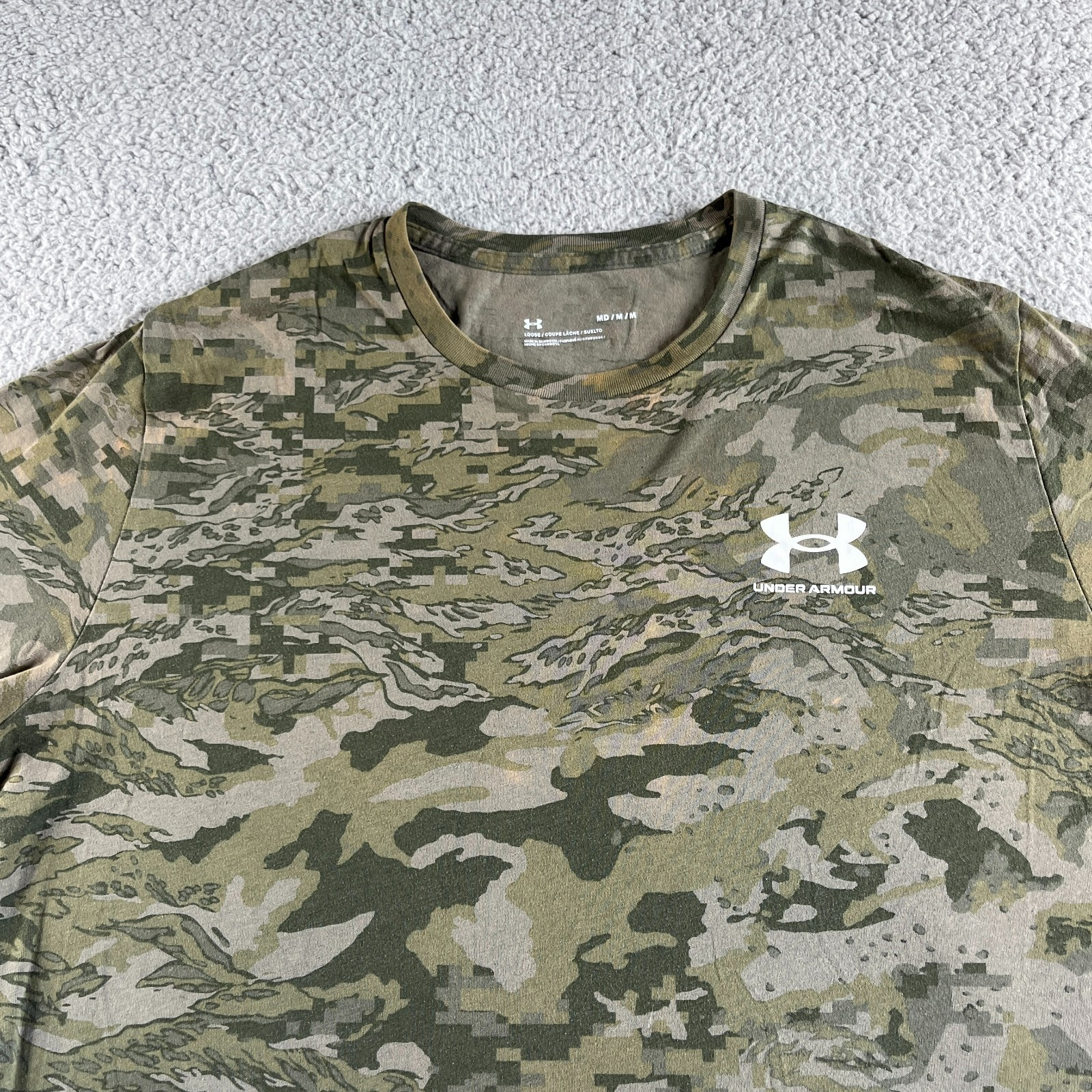 Under Armour T Shirt Mens Medium Green Camo Loose Casual Outdoor Military Army