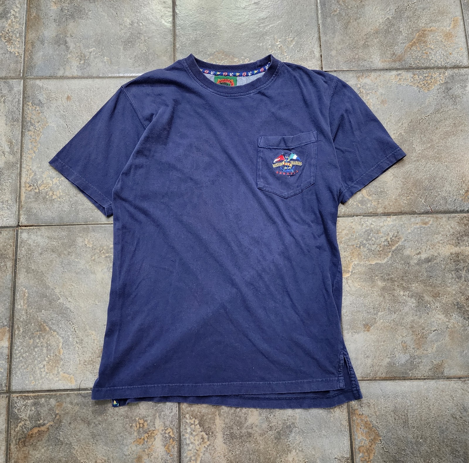 Vintage 90s Boston Traders Men’s Medium Regatta Outdoor Sailing Pocket T Shirt