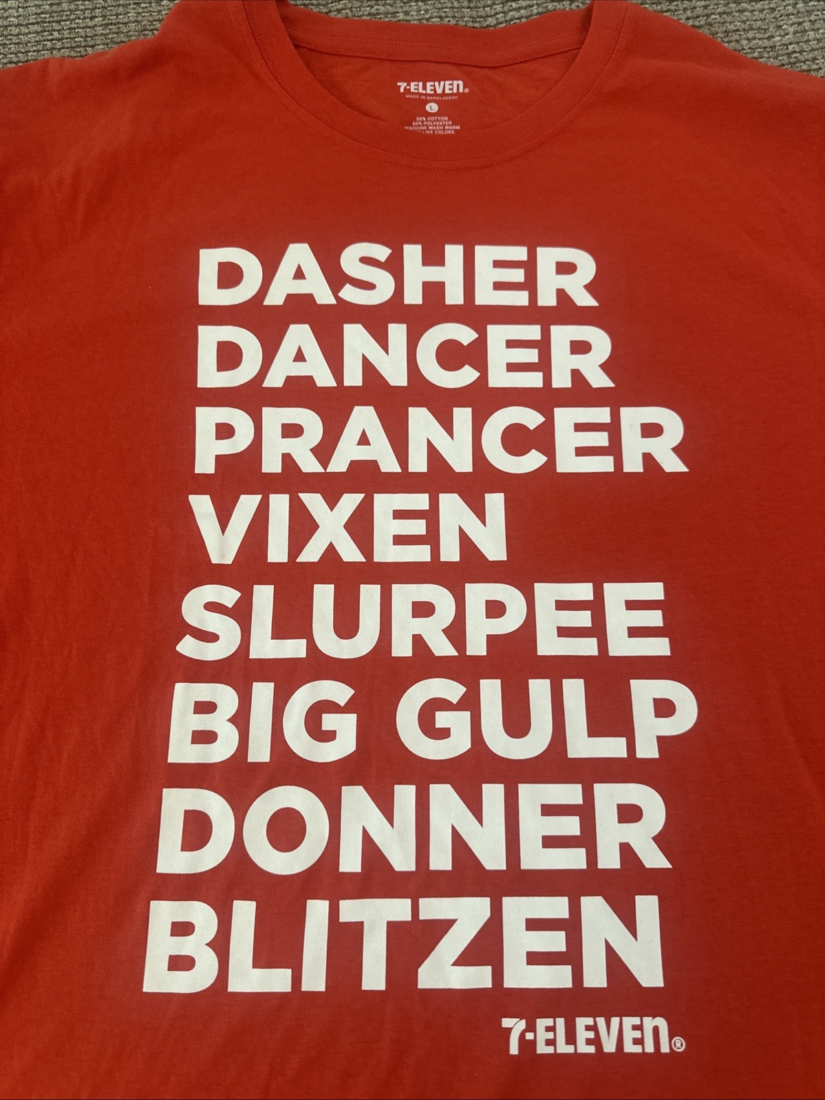 7-Eleven Santa’s Reindeer Shirt Large L tshirt Dasher Dancer Vixen Slurpee T16
