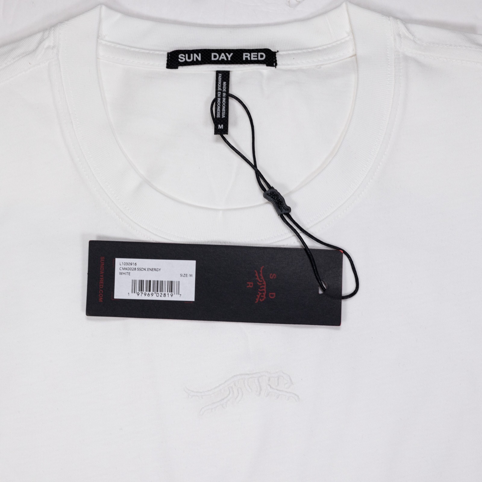 Sun Day Red SSDK Energy White T Shirt Mens M Tiger Woods NWT