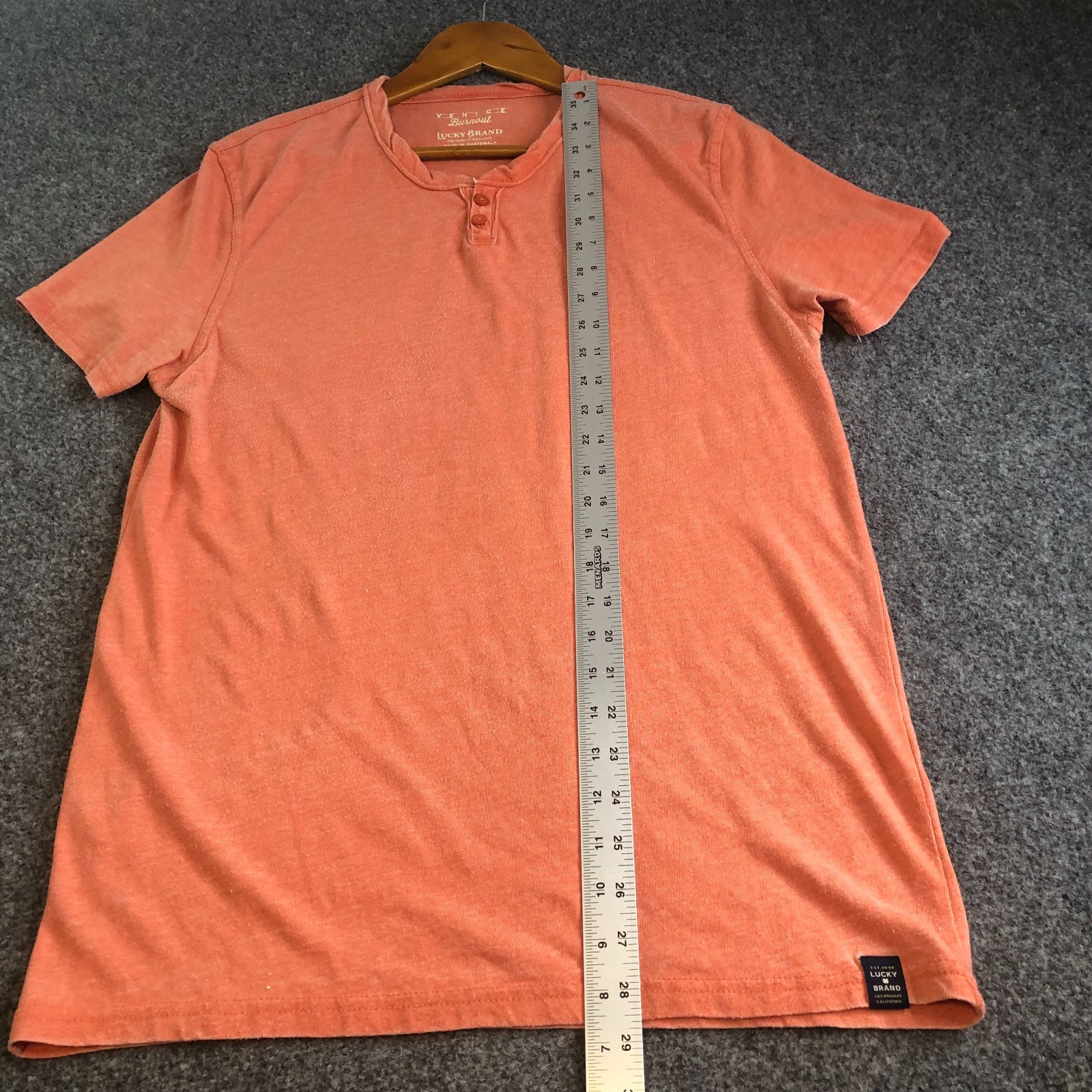 Lucky Brand Venice Burnout Shirt Mens Medium Peach Salmon Henley Short Sleeve