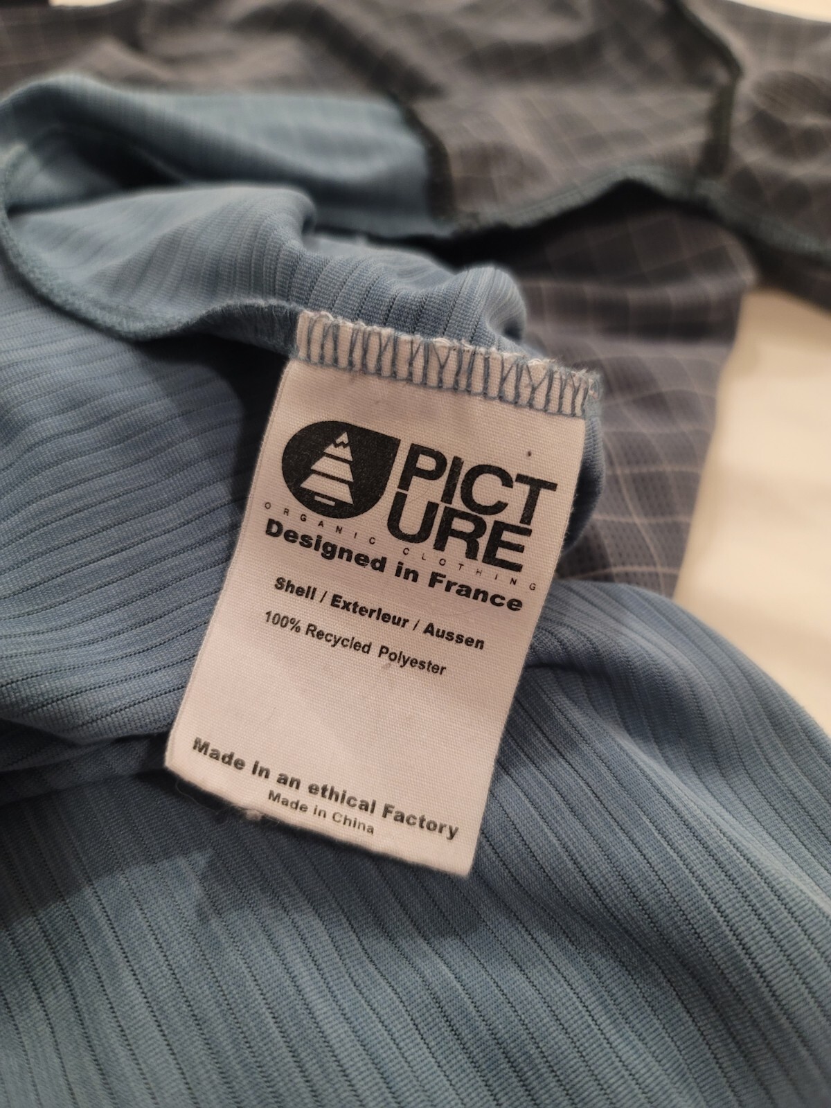 Picture Organic Clothing 100% RECYCLED Polyester T Shirt Tee Mens Clothing ~M