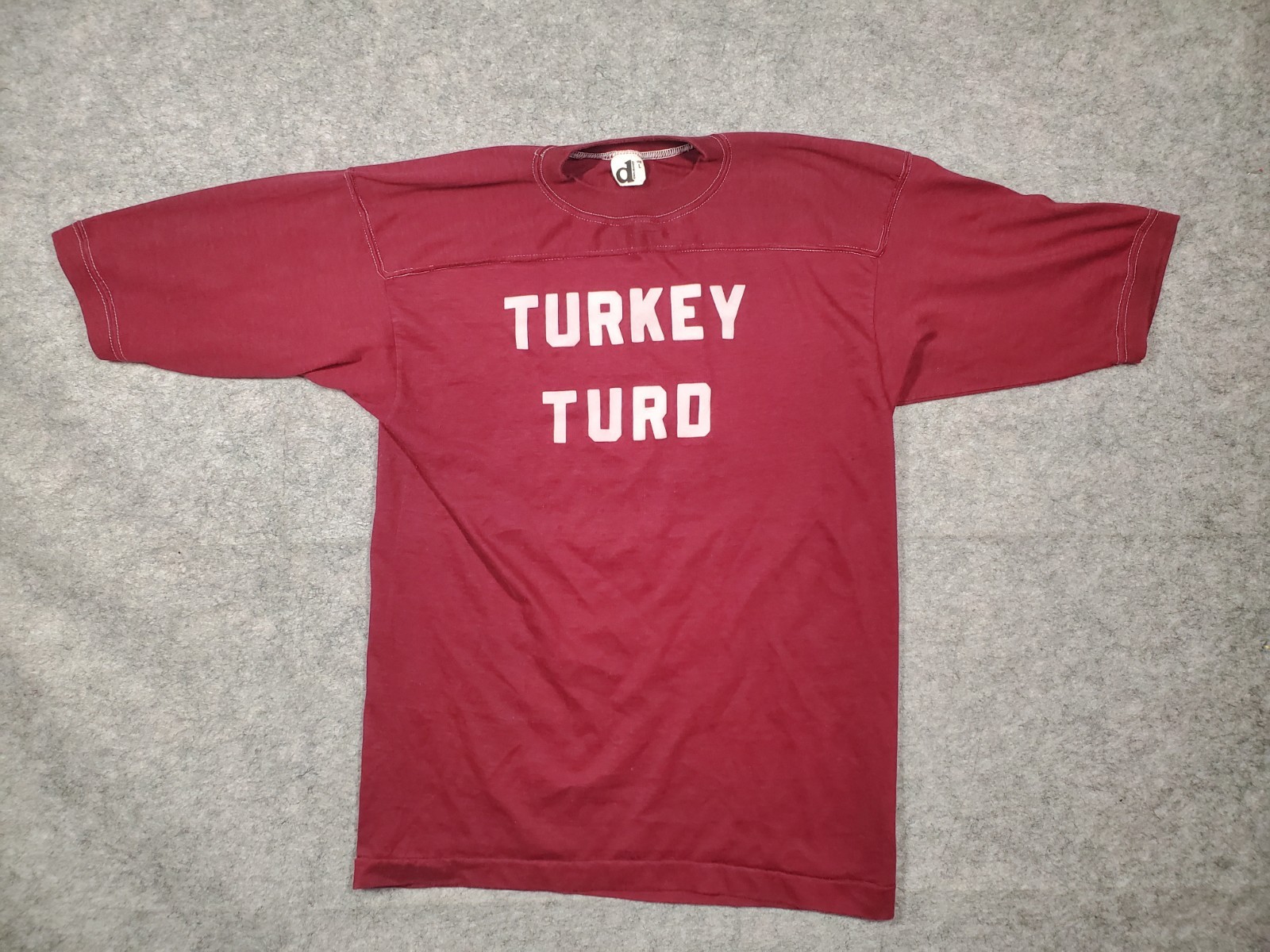VTG 70s 80s USA Downerwear Mens Shirt Size Large “Turkey Turd” Short Skeeve