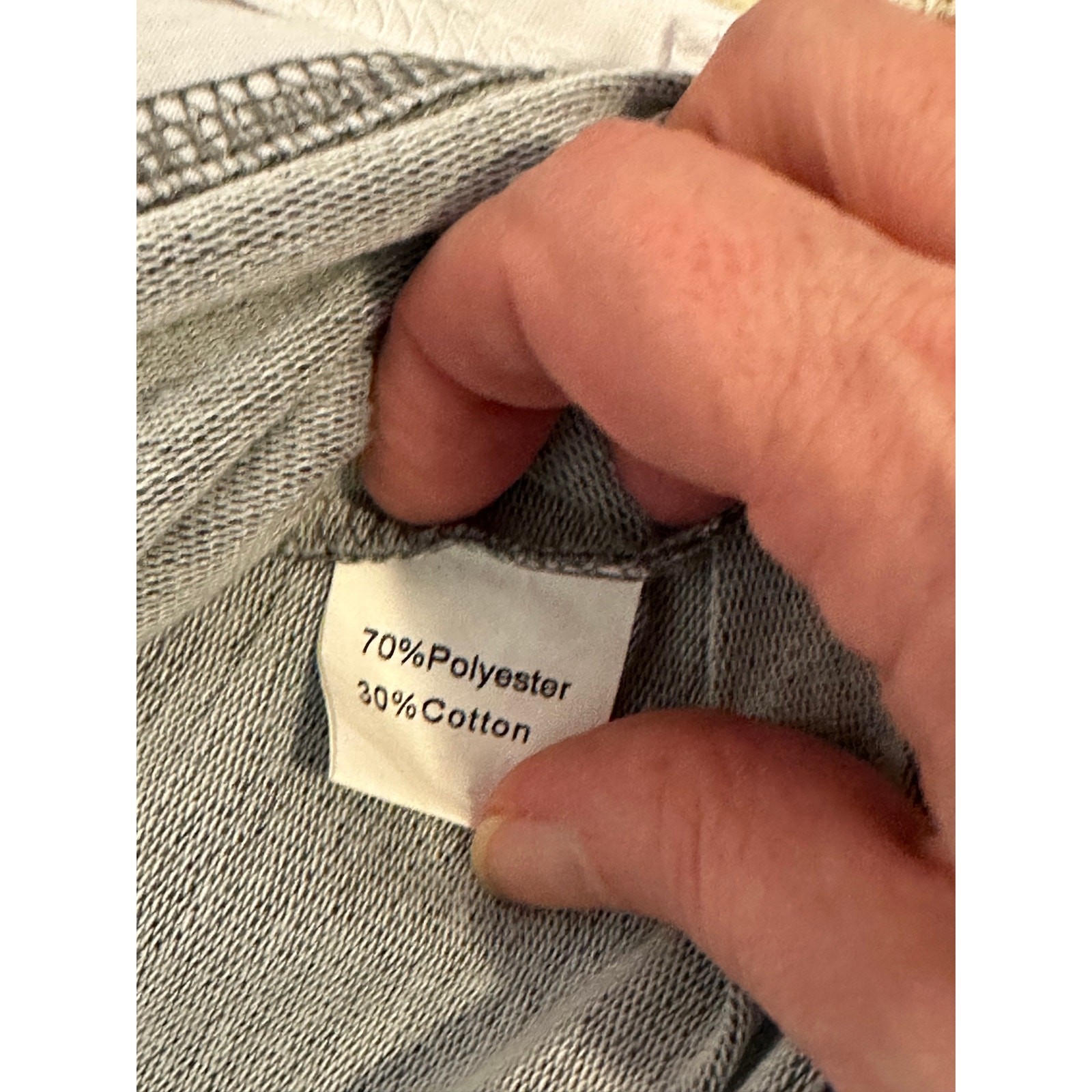 Coofandy pullover shirt long sleeve men’s medium in grey and white