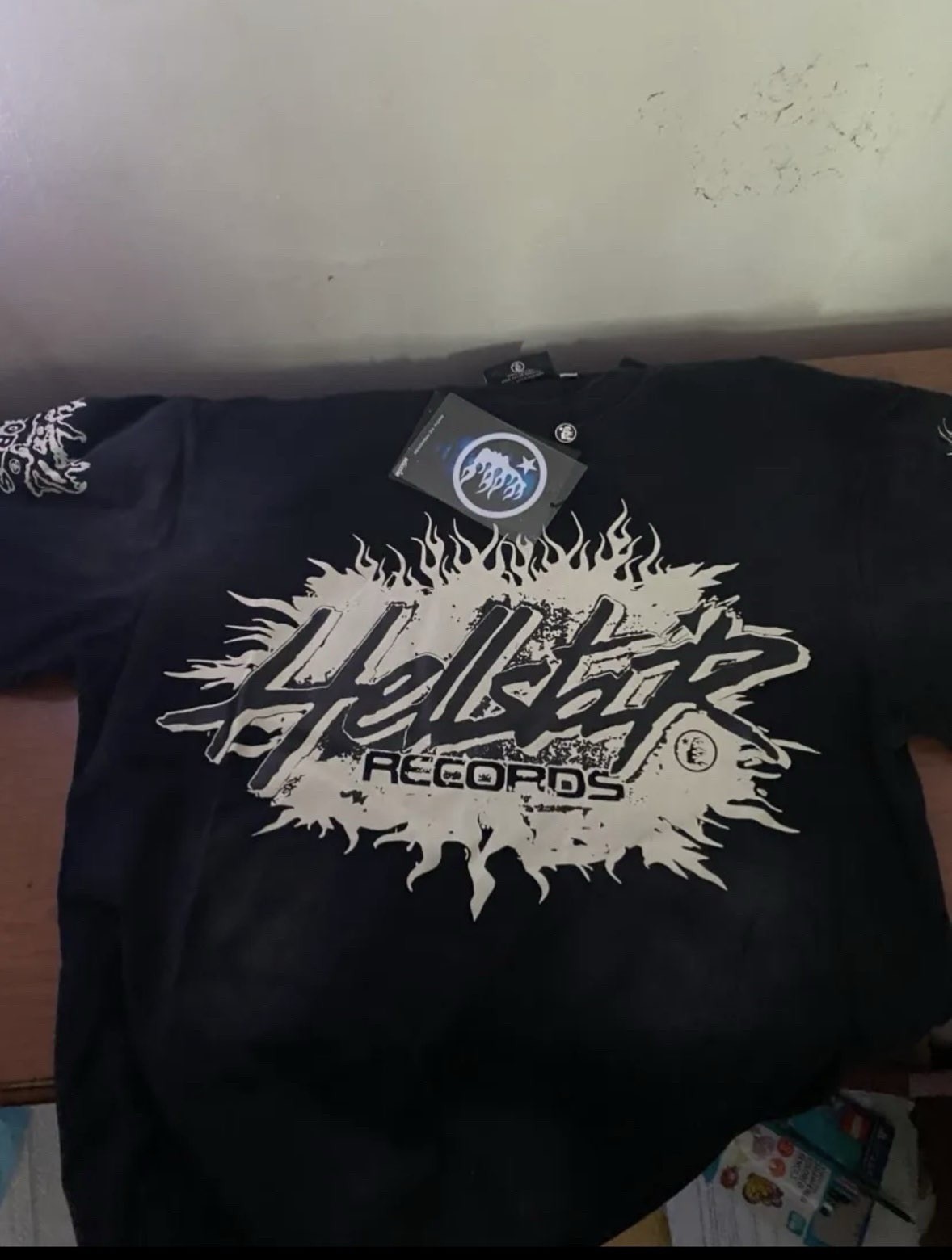 Hellstar Men’s Graphic Tee If you want to buy 1 each is 70 dollars