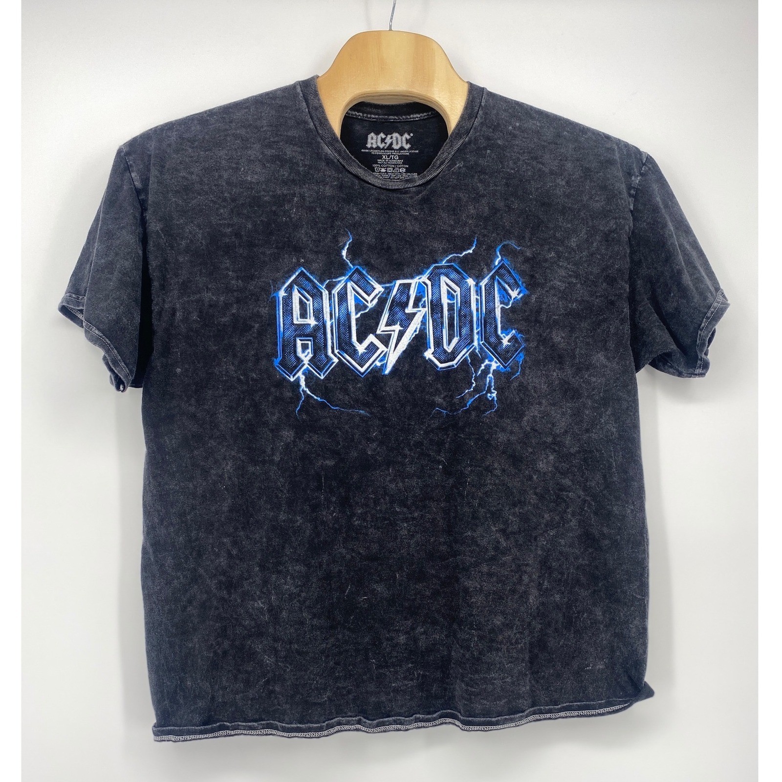AC/DC T-Shirt XL Black Acid Wash Let There Be Rock World Tour 1977 Excellent