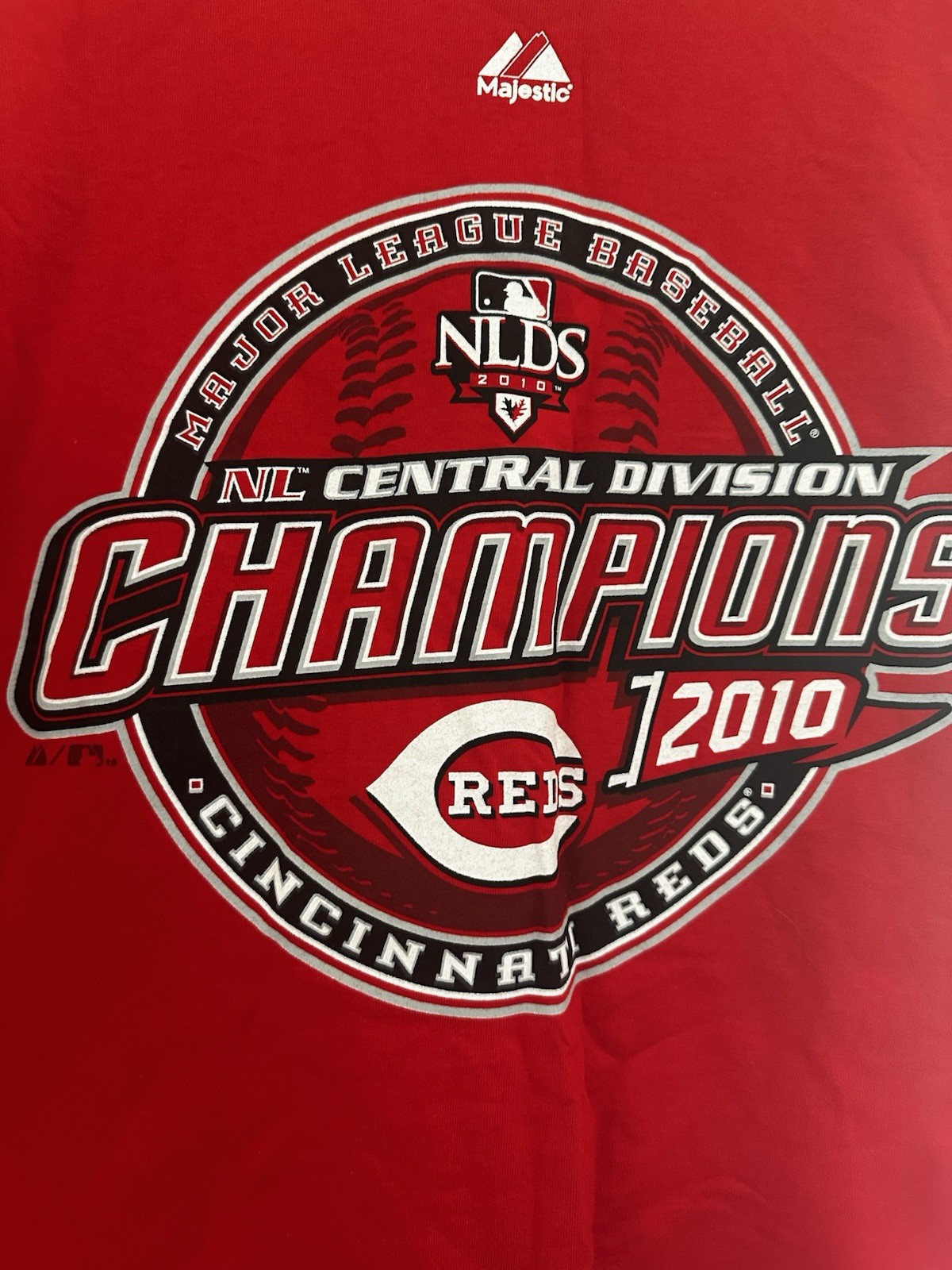 2010 Cincinnati Reds Central Division champs T-shirt NWT
