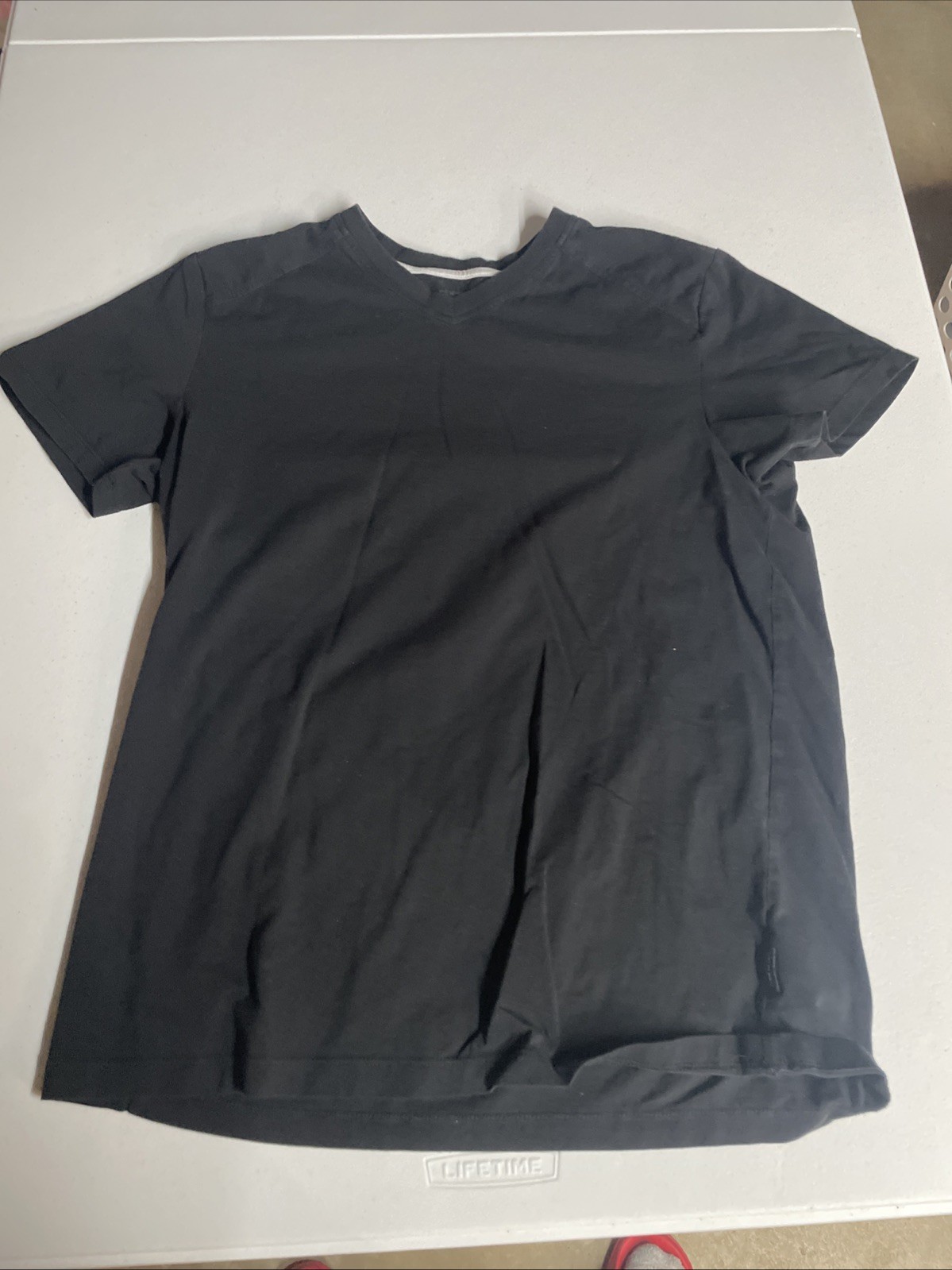 Kenneth Cole Active Men’s Small Black Short Sleeve Crew Neck T-Shirt NWT