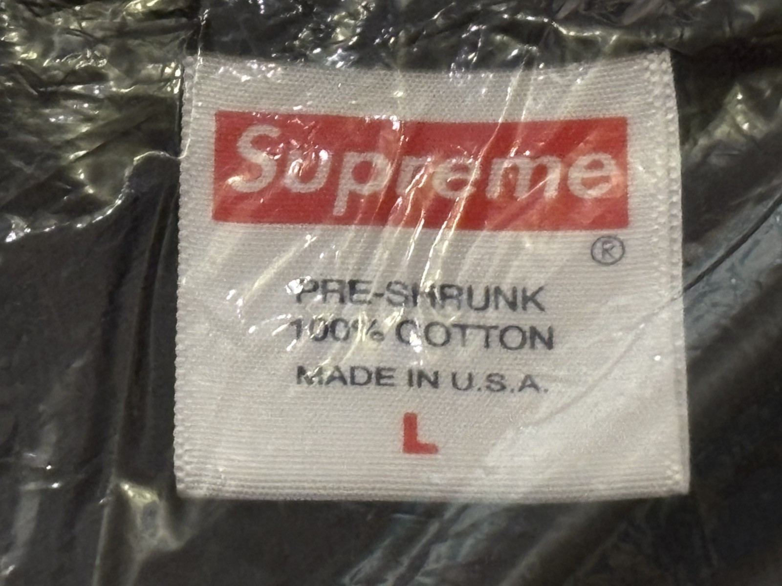 Authentic SUPREME Cutouts Large Black Tee Shirt BRAND NEW FW18T33