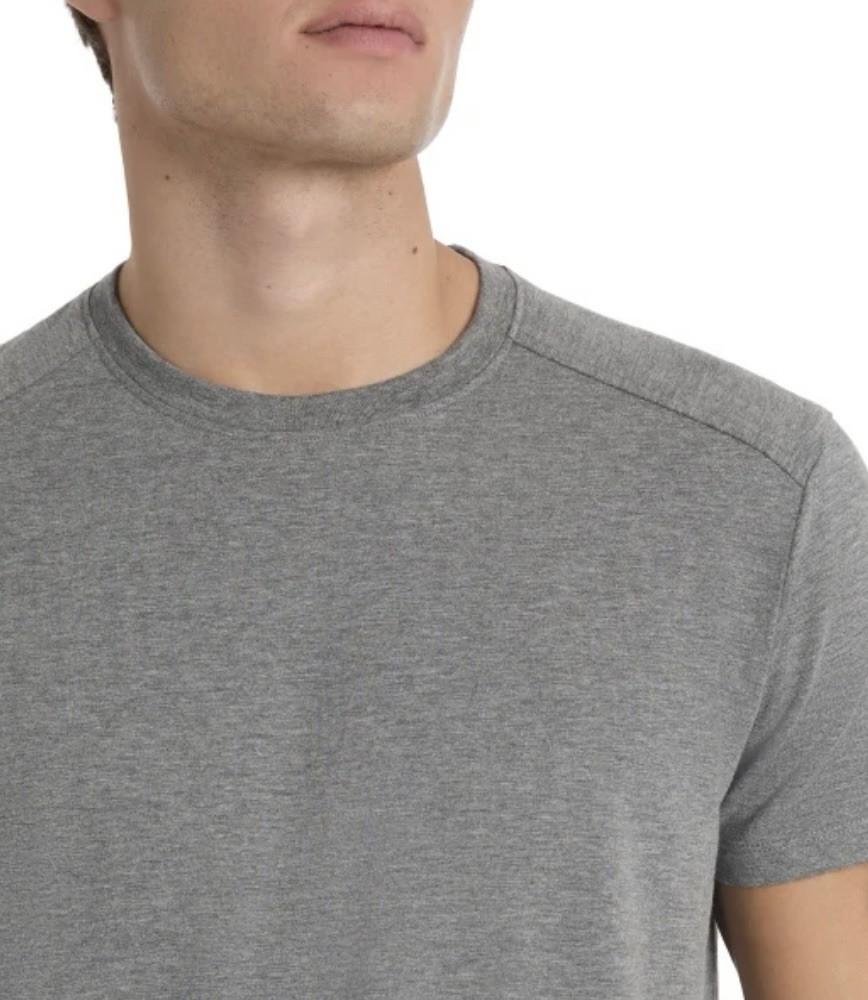 Kenneth Cole Men’s SLIM XXL Lot of 6 Tees (2) Each Color “fit like size LARGE”