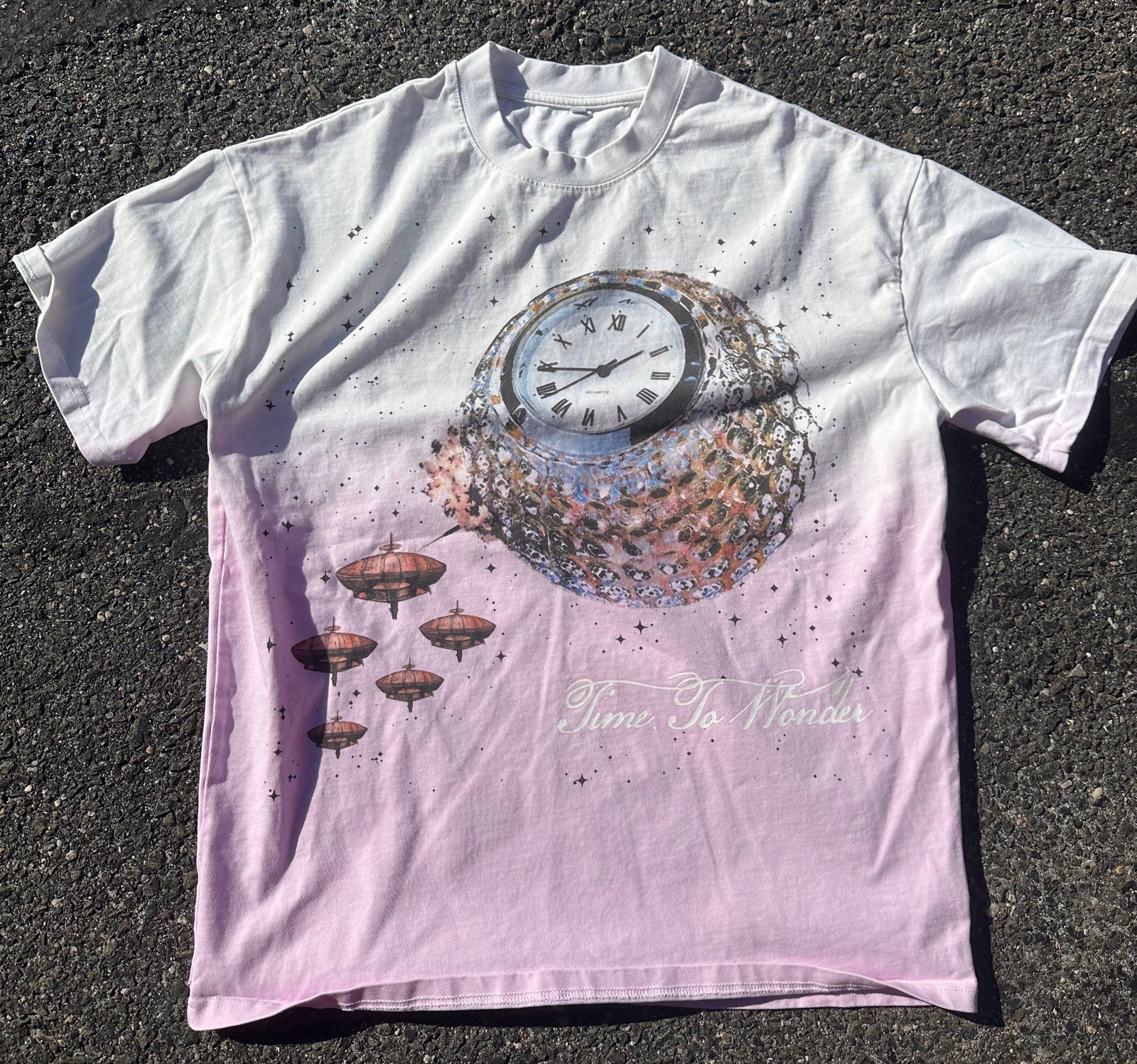 TIME TO WONDER Art Tee Mens M Clock Trippy Pink White Thick Shirt
